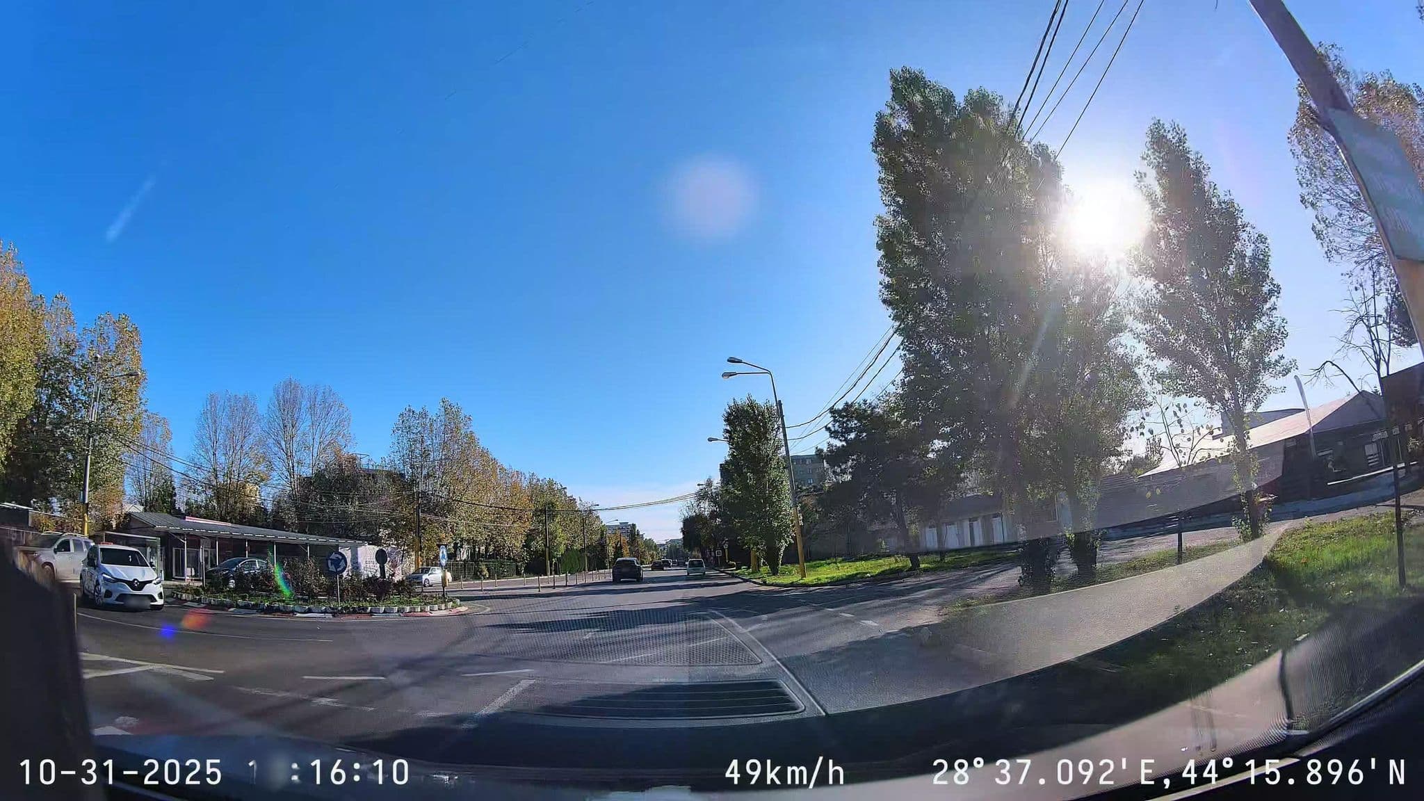 Street view near Hotel Voila, Palazu Mare — © edjone (CC BY-SA · Mapillary)