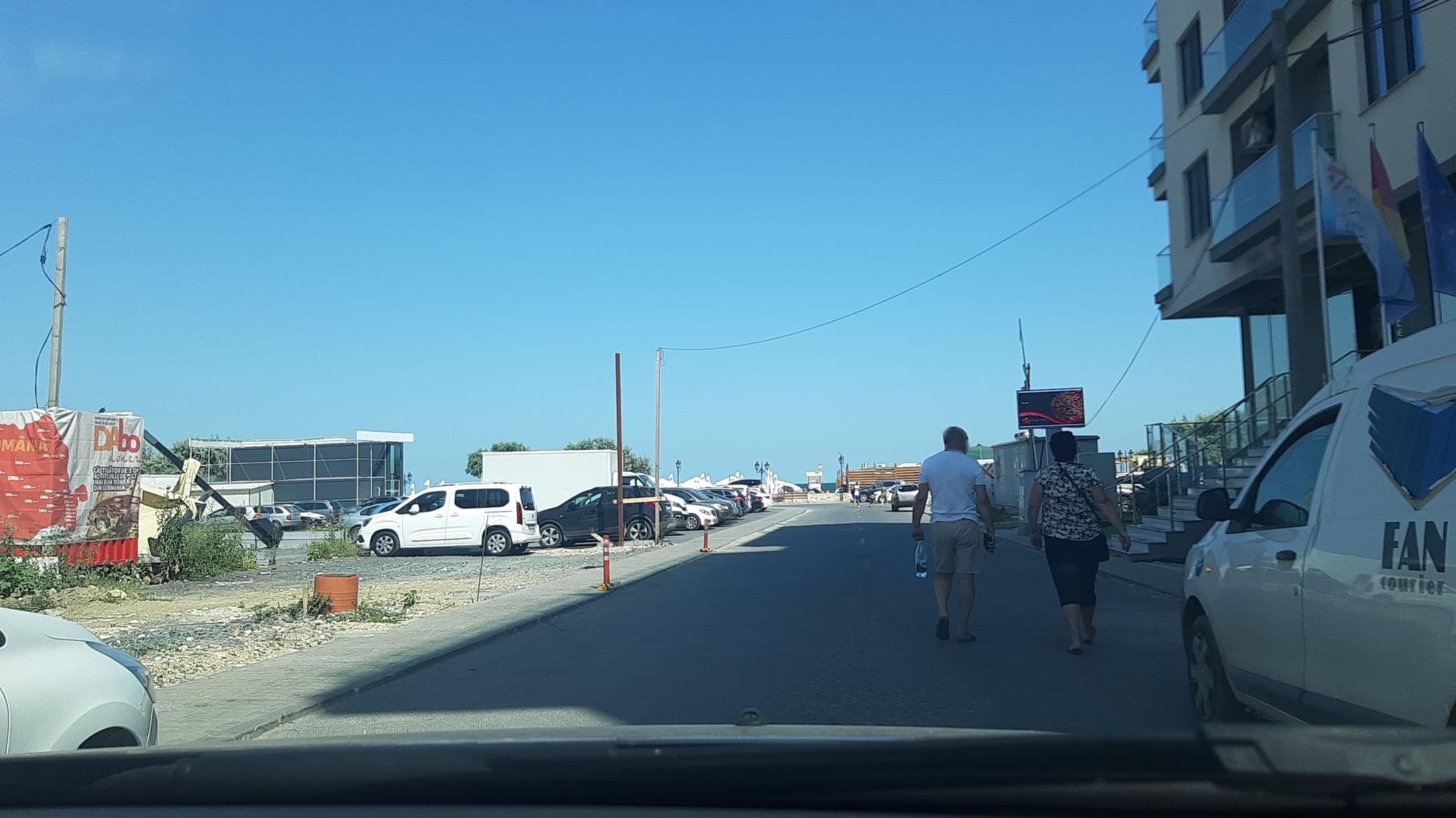 Street view near Hotel Excelsior, Mamaia-Sat — © viorel (CC BY-SA · Mapillary)