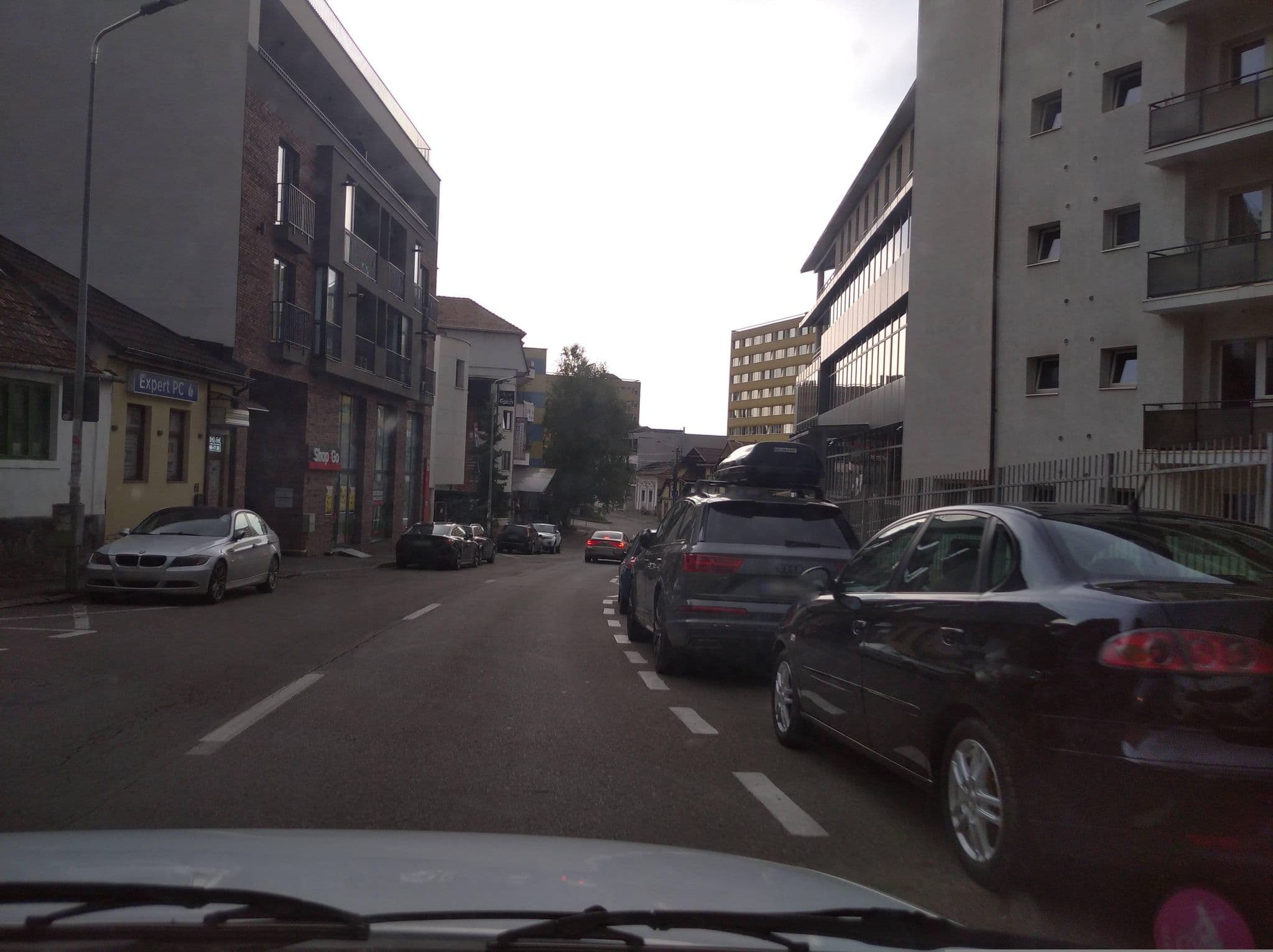 Street view near Paco Restaurant, Cluj-Napoca — © grozsa11 (CC BY-SA · Mapillary)