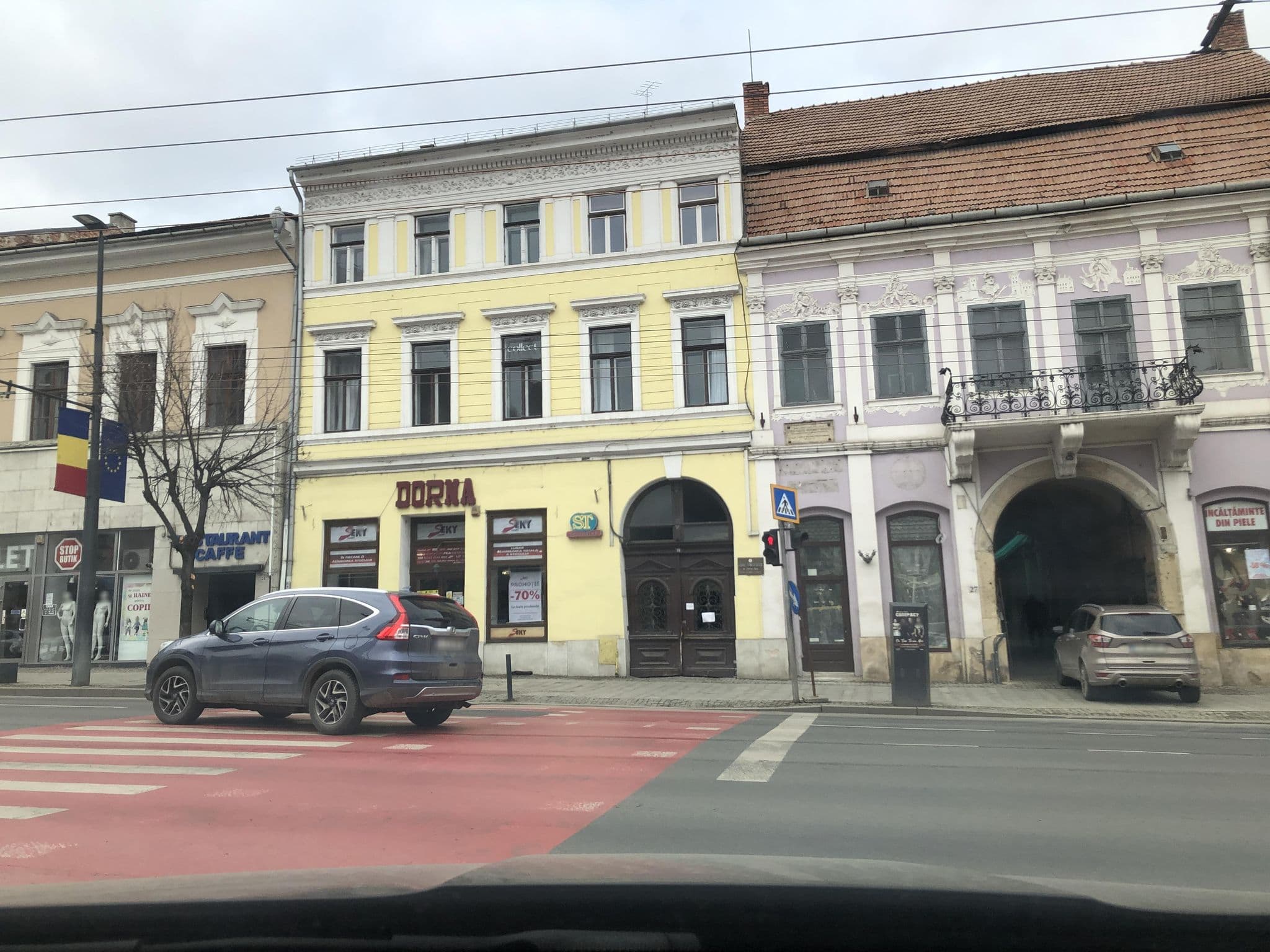 Street view near Hotel Melody Central, Cluj-Napoca — © LorenaF (CC BY-SA · Mapillary)