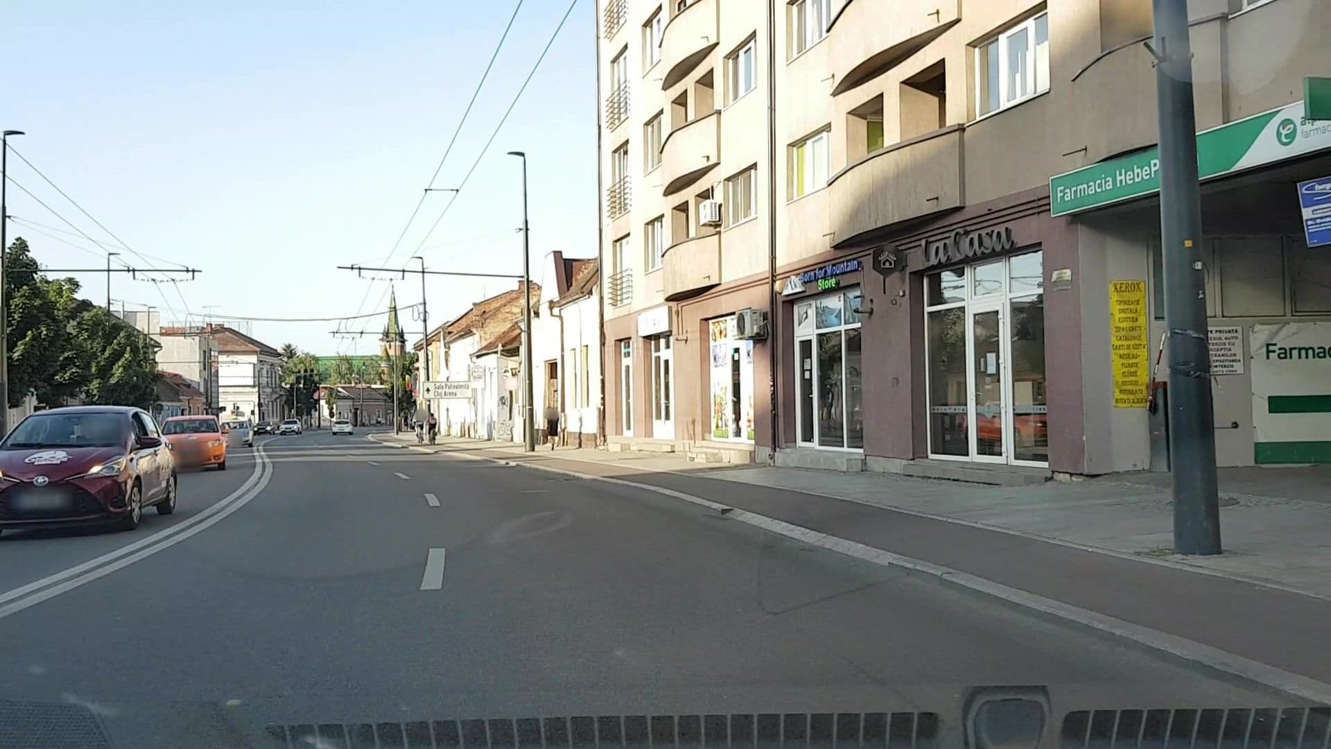 Street view near Andreea's Crib, Cluj-Napoca — © truevadila (CC BY-SA · Mapillary)