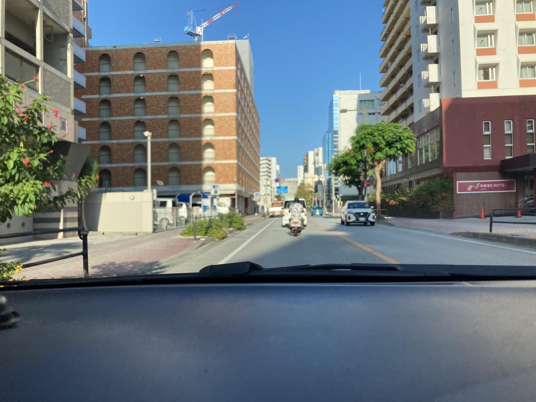 Street view near ネストホテル那覇, Naha — © pika_sky (CC BY-SA · Mapillary)