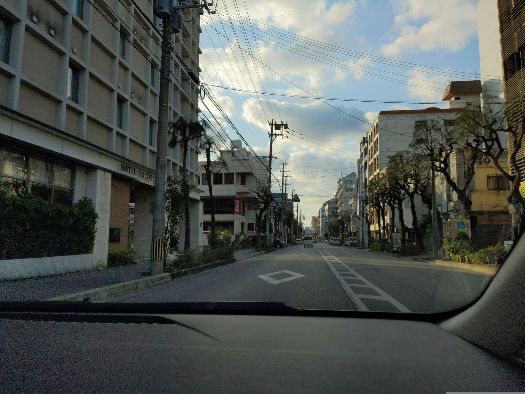 Street view near ホテル・トリフィート那覇旭橋, Naha — © komoronokaze (CC BY-SA · Mapillary)