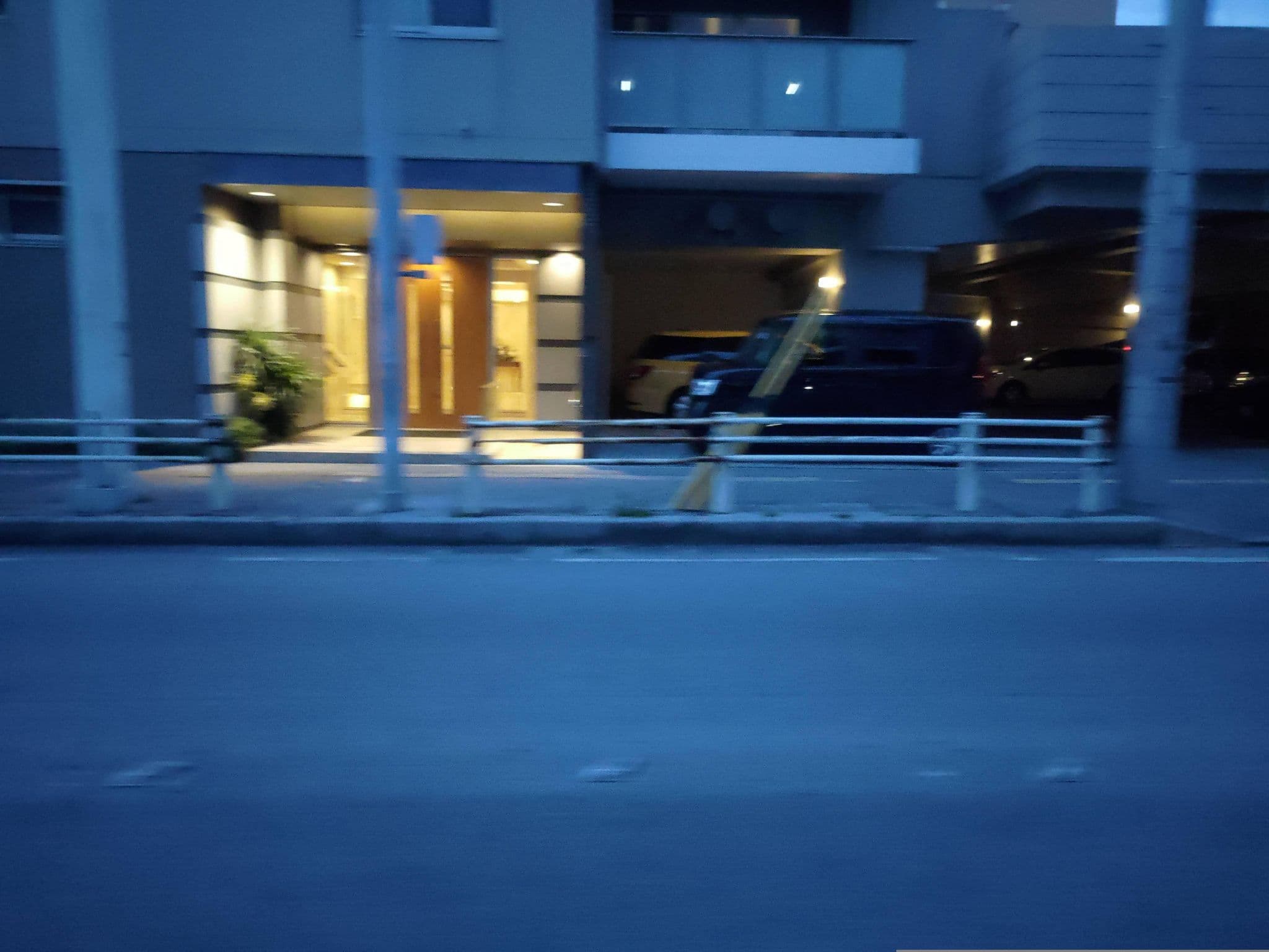 Street view near 沖縄レインボーホテル, Naha — © ChenJJ (CC BY-SA · Mapillary)