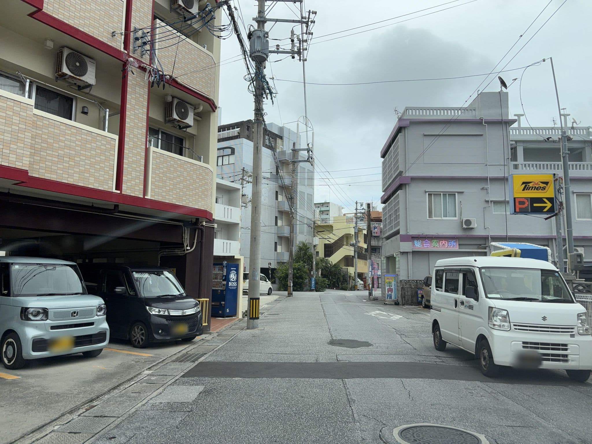 Street view near T-STYLE, Naha — © Kamikou (CC BY-SA · Mapillary)