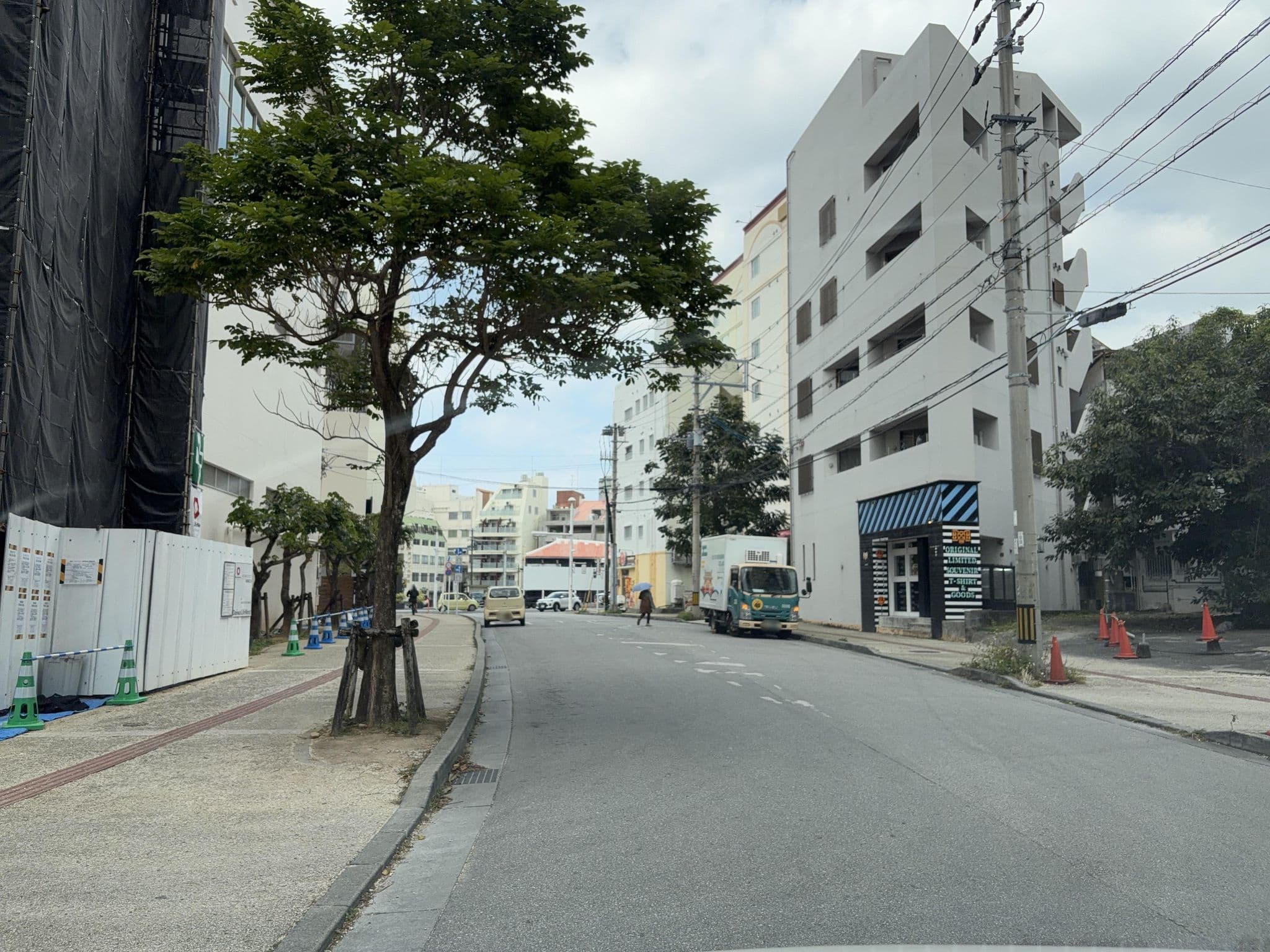 Street view near ダイワロイネットホテル那覇国際通り (Daiwa Roynet Hotel Naha-Kokusaidori), Naha — © Kamikou (CC BY-SA · Mapillary)