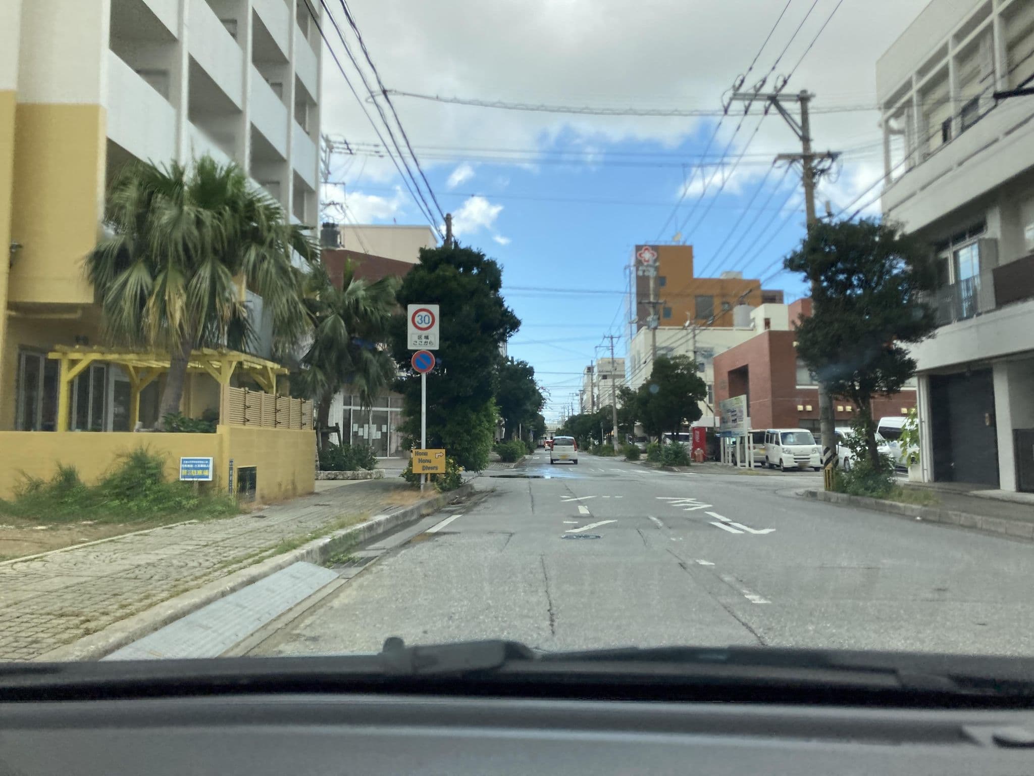 Street view near Hotel Pesquera, Naha — © pika_sky (CC BY-SA · Mapillary)