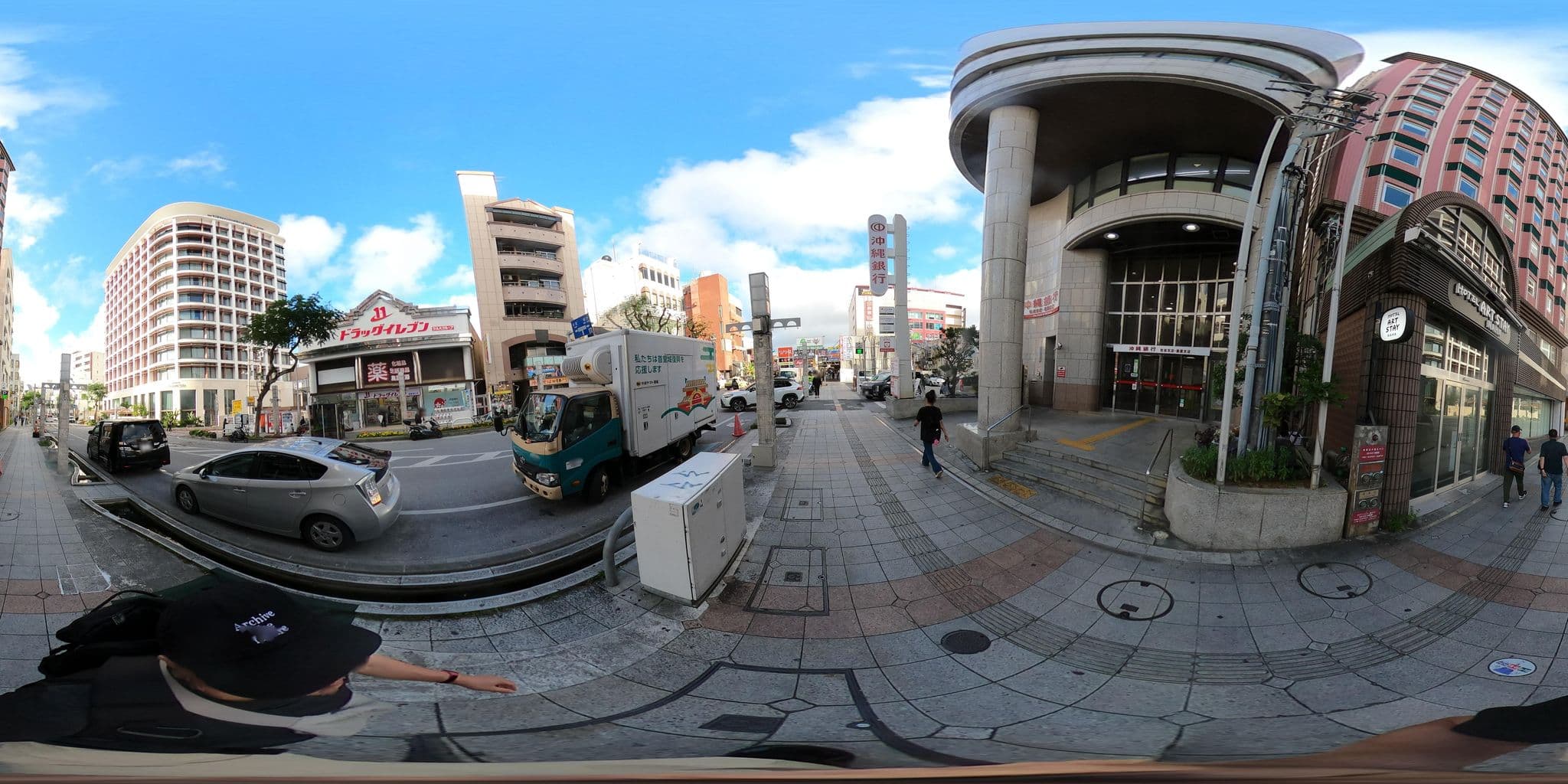 Street view near ホテルWBFアートステイ那覇, Naha — © otkzh (CC BY-SA · Mapillary)