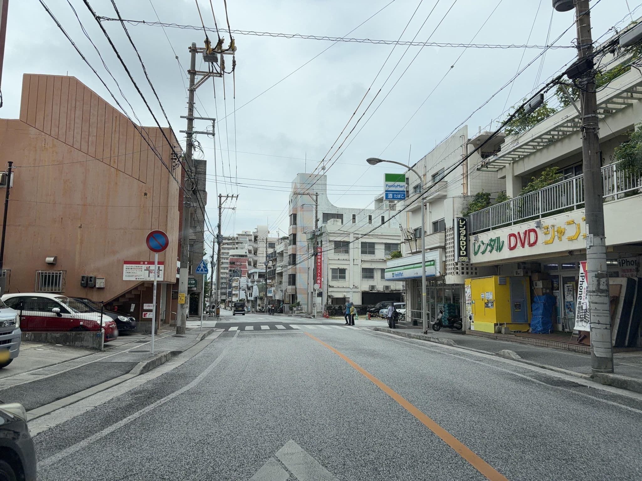 Street view near Mr.KINJO in Color'z KUNINDA, Naha — © Kamikou (CC BY-SA · Mapillary)