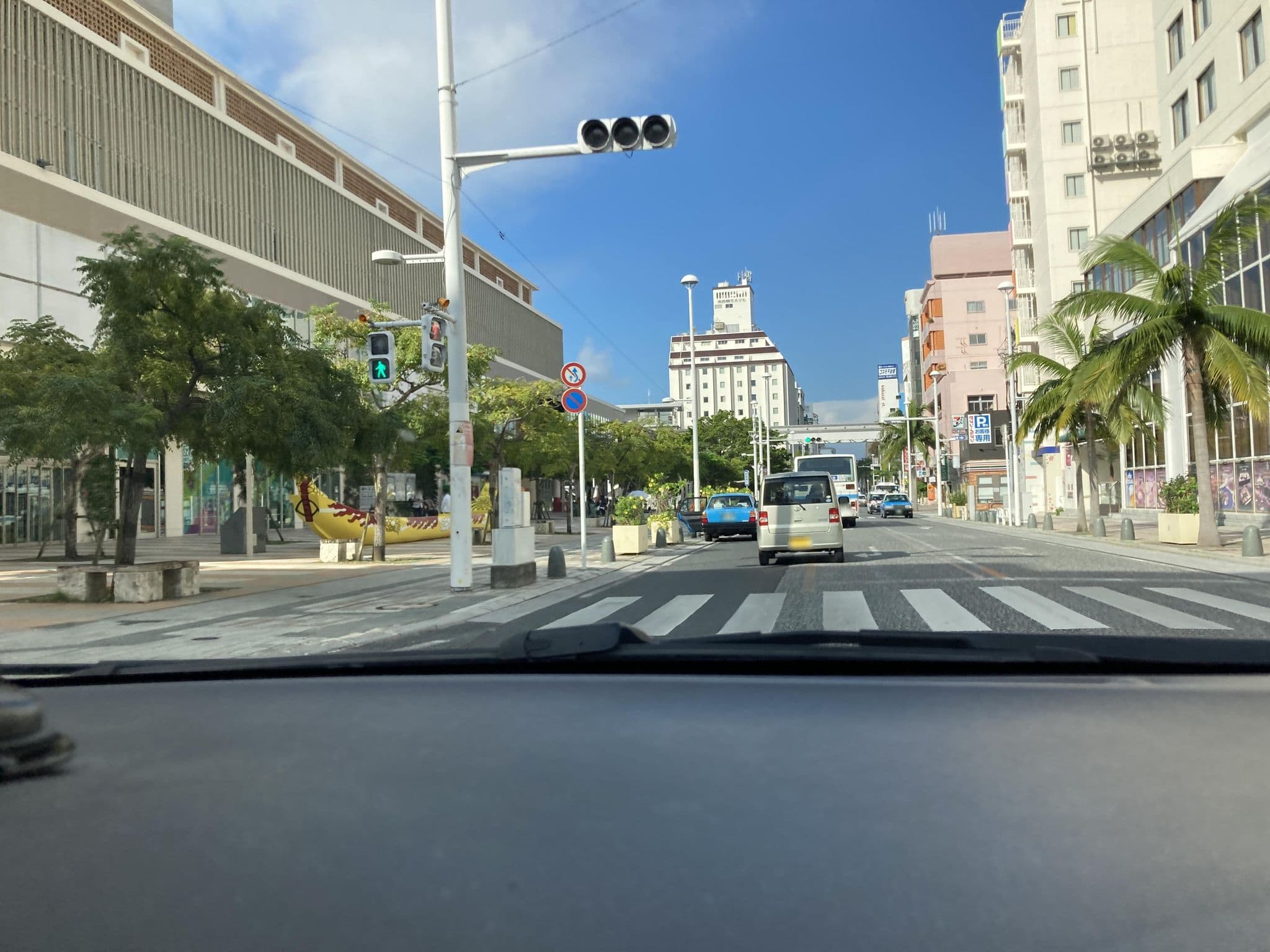 Street view near オリオンホテル那覇, Naha — © pika_sky (CC BY-SA · Mapillary)