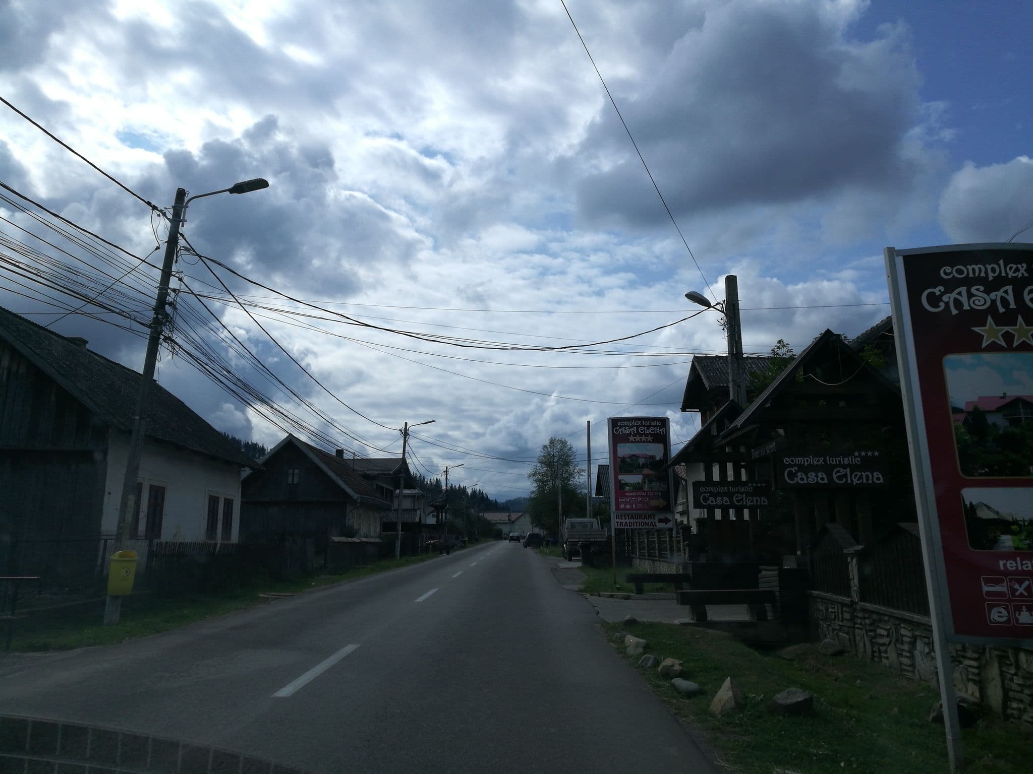 Street view near Casa Elena, Gura Humorului — © rsandu (CC BY-SA · Mapillary)