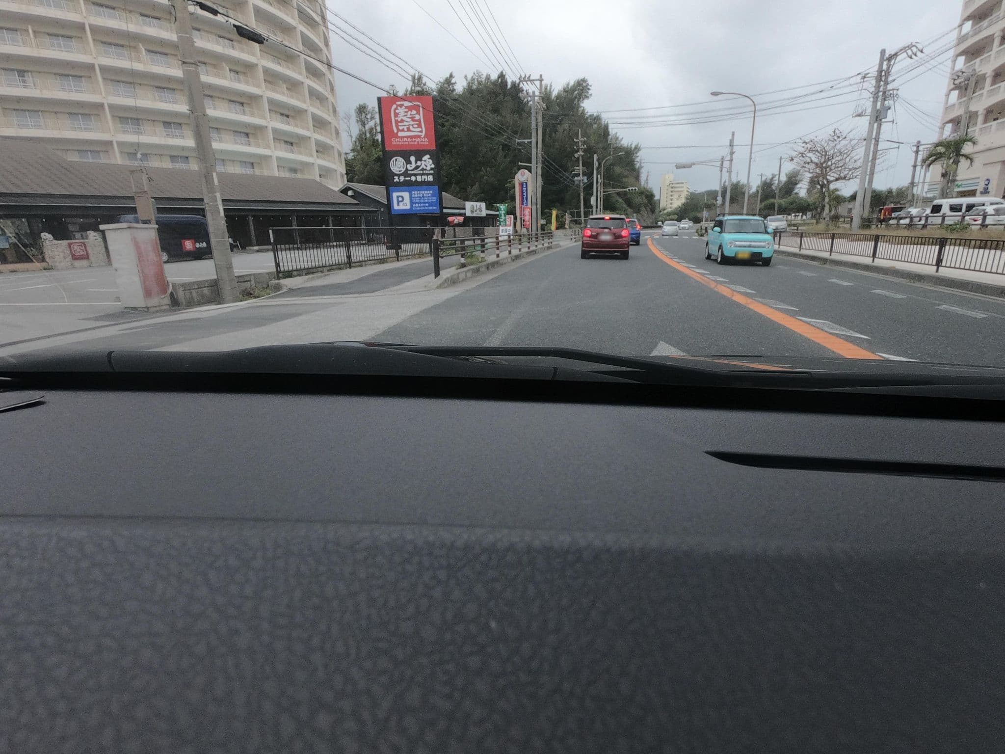 Street view near ベストウェスタン沖縄幸喜ビーチ, Ginoza — © spring (CC BY-SA · Mapillary)