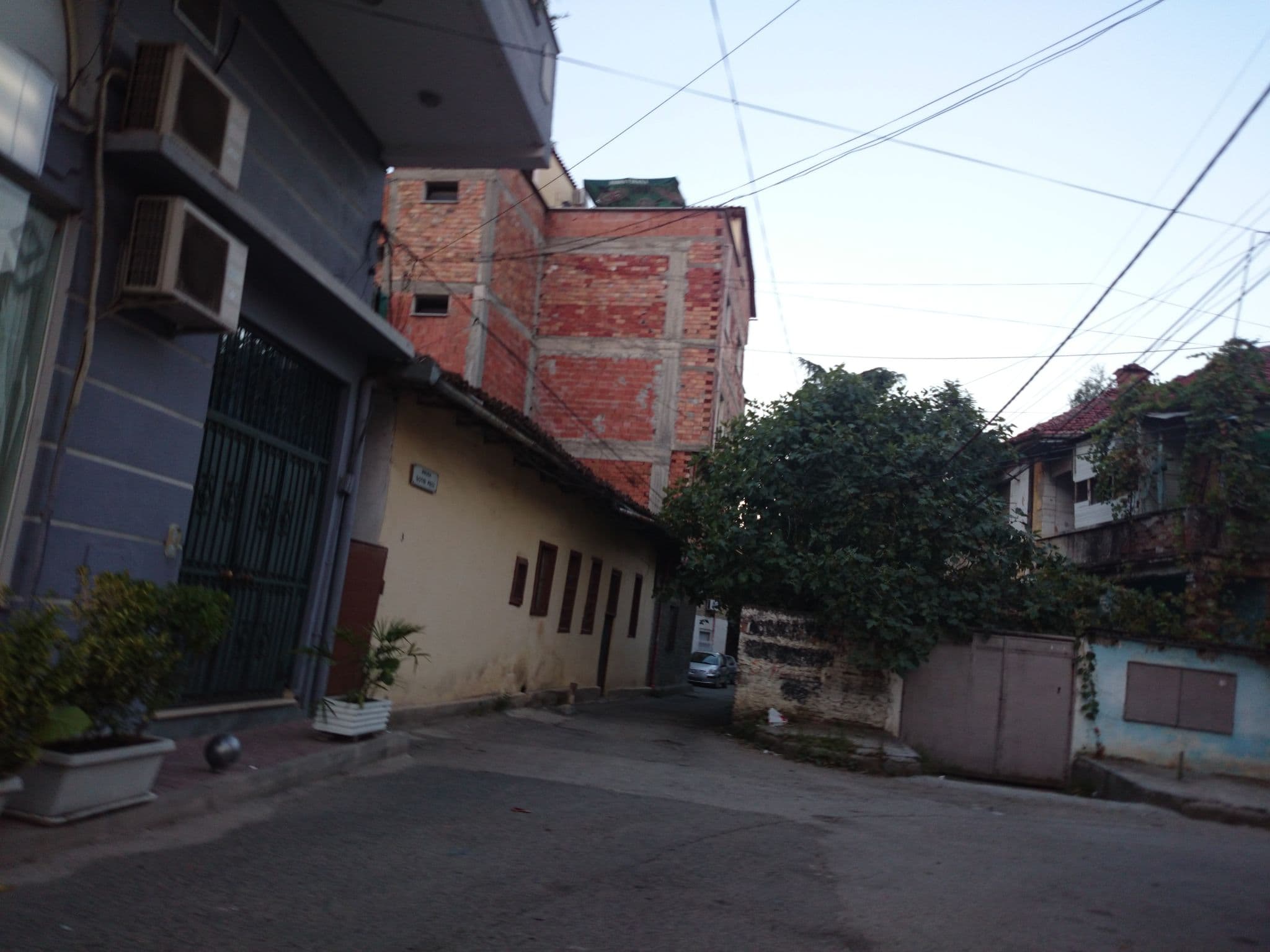 Street view near Eden Hotel, Tirana