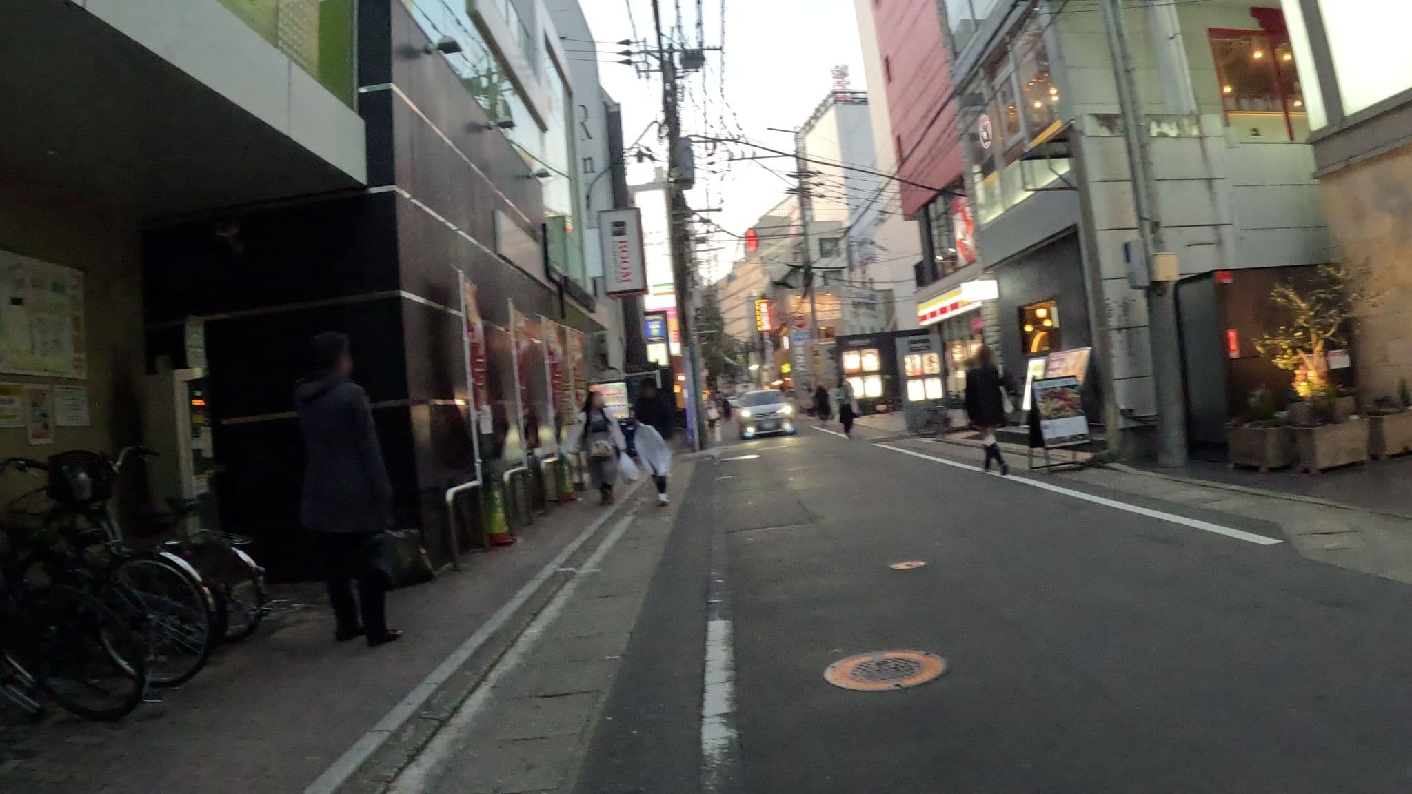 Street view near TRIP POD FUKUOKA -SNACK&BED-, Fukuoka — © alt9800 (CC BY-SA · Mapillary)