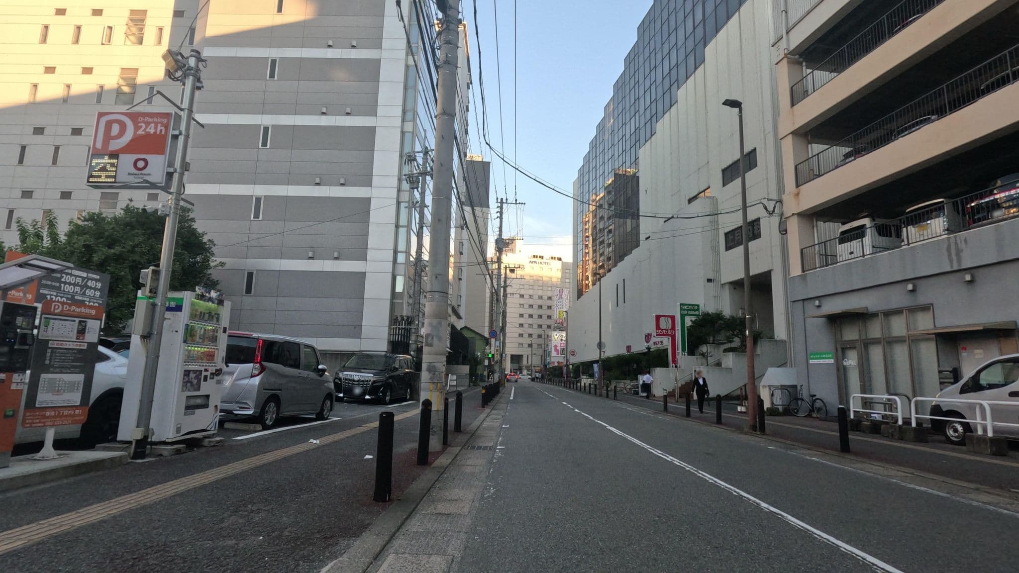 Street view near New Otani Hotel, Fukuoka — © alt9800 (CC BY-SA · Mapillary)