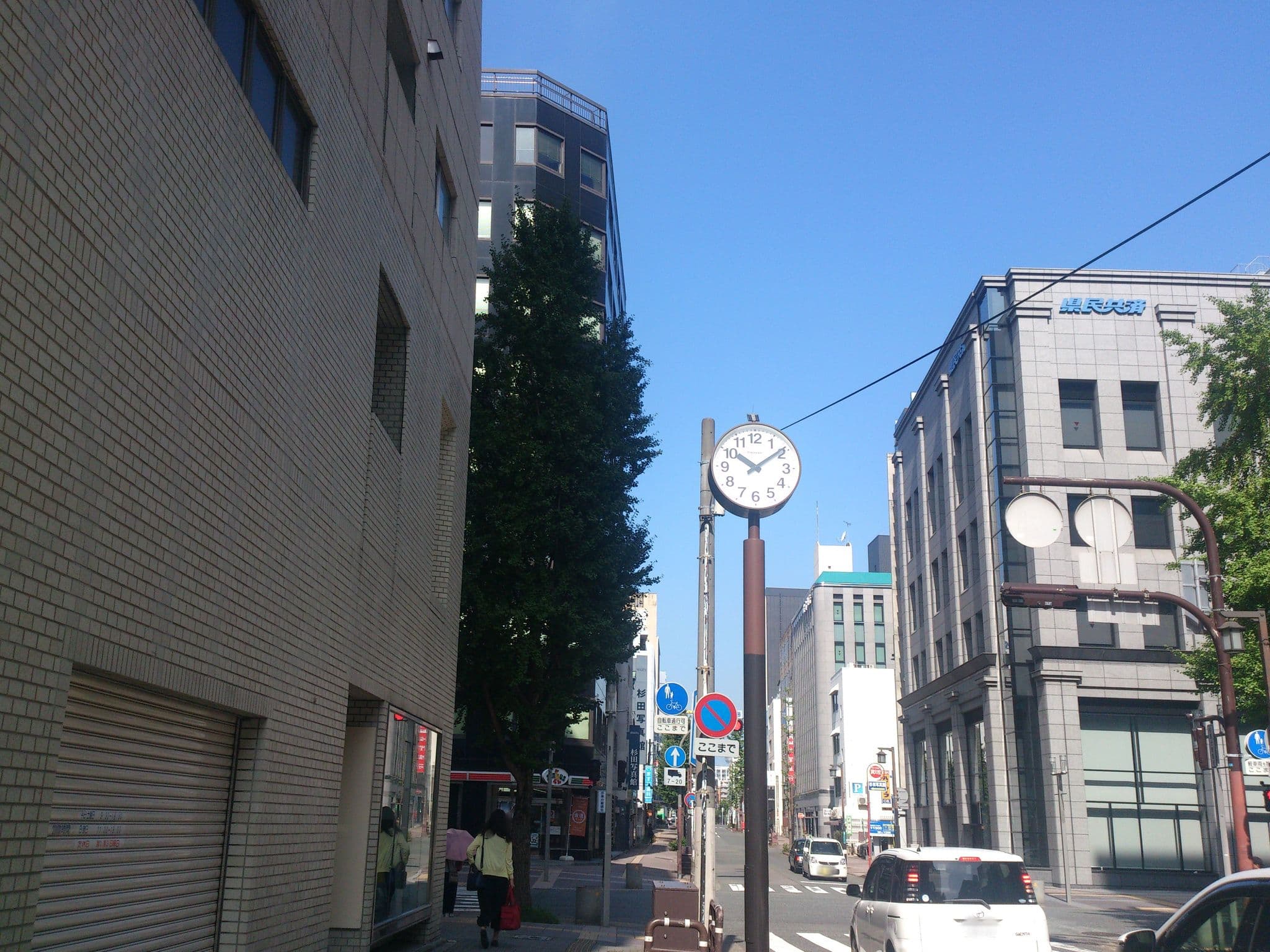 Street view near WeBase HAKATA, Fukuoka — © higa4 (CC BY-SA · Mapillary)