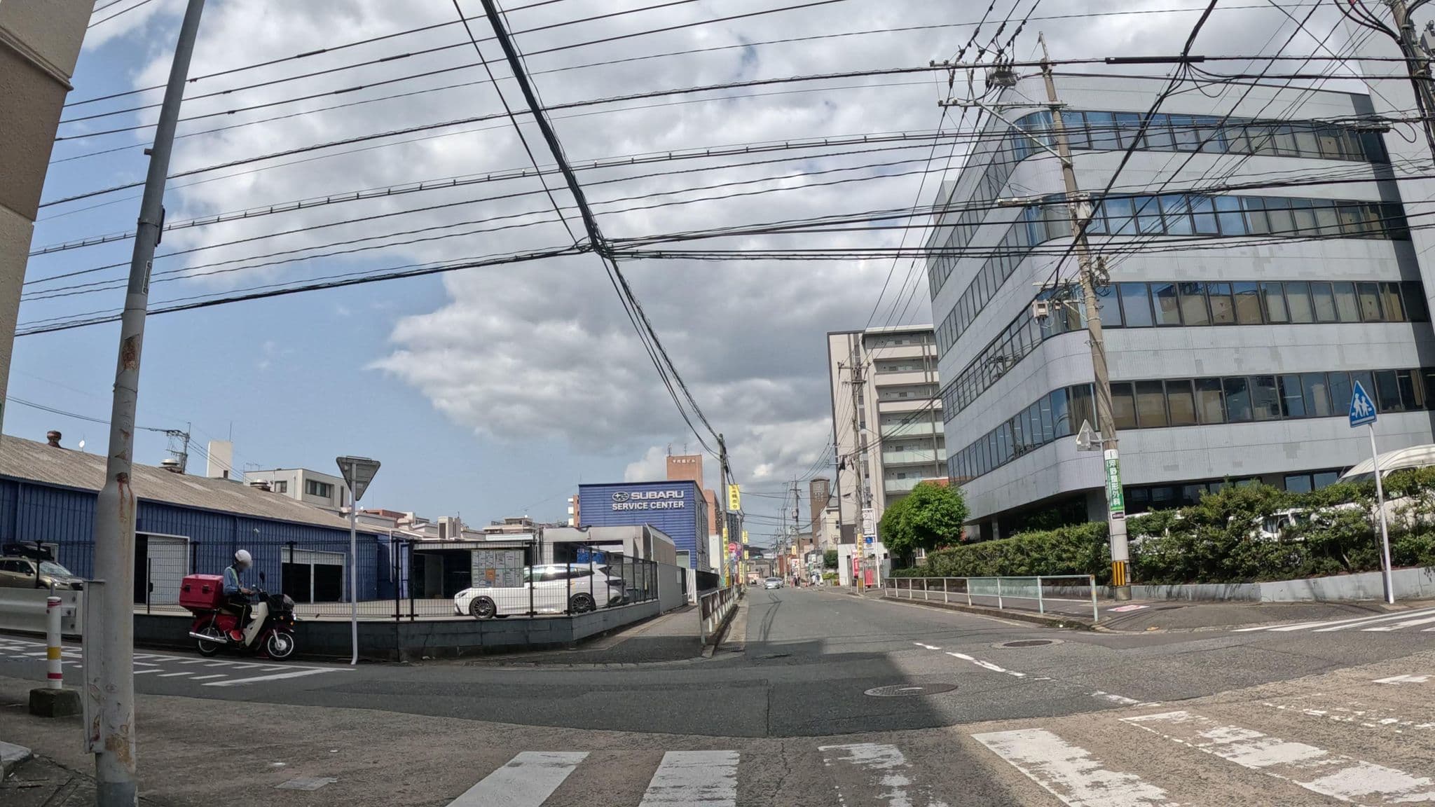 Street view near Hotel♡more, Fukuoka — © alt9800 (CC BY-SA · Mapillary)