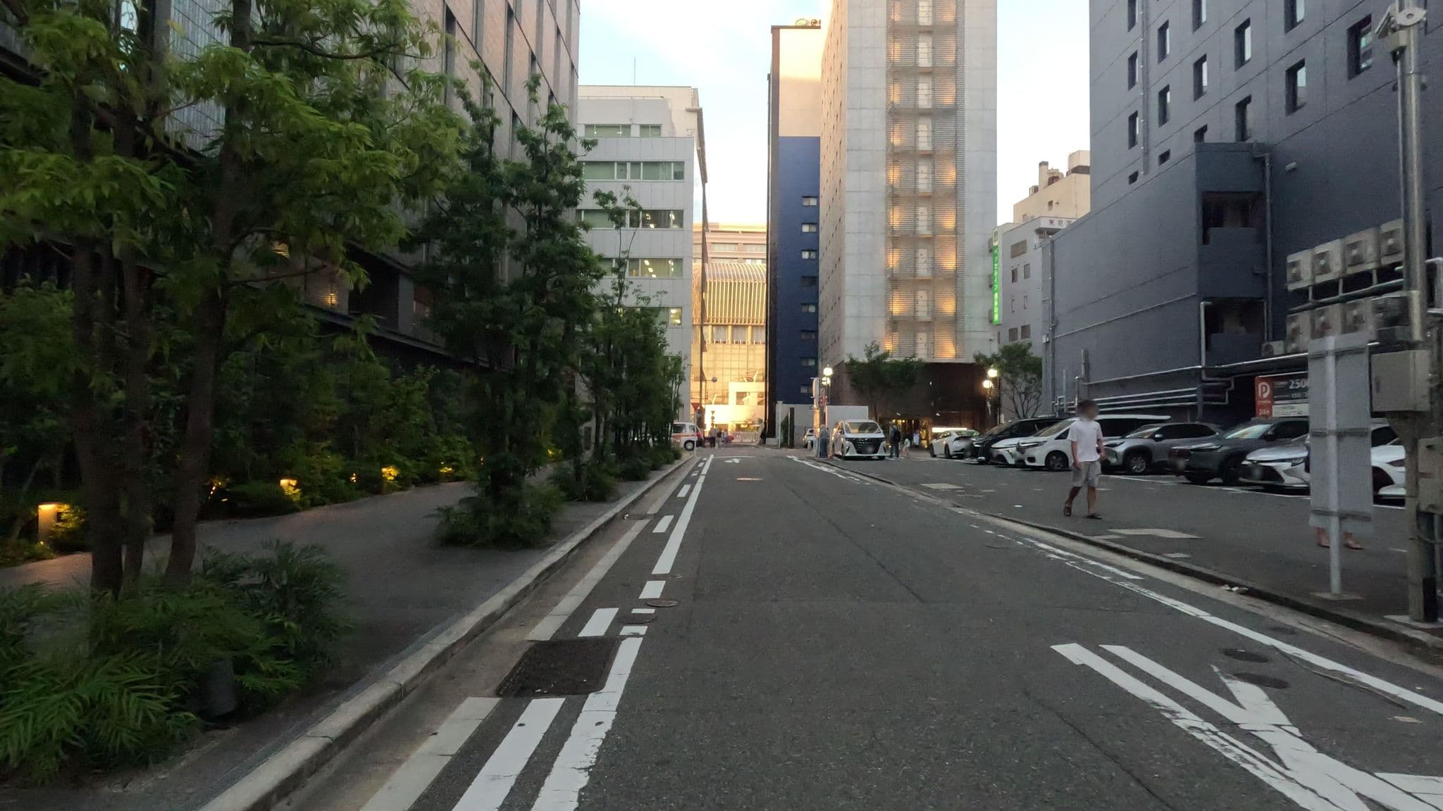 Street view near THE MILLENNIALS FUKUOKA, Fukuoka — © alt9800 (CC BY-SA · Mapillary)