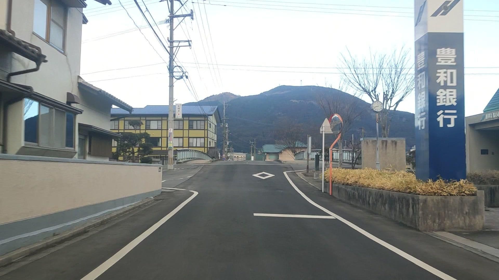 Street view near Ryokan Yamadaya, Yufu — © drivephotograph (CC BY-SA · Mapillary)