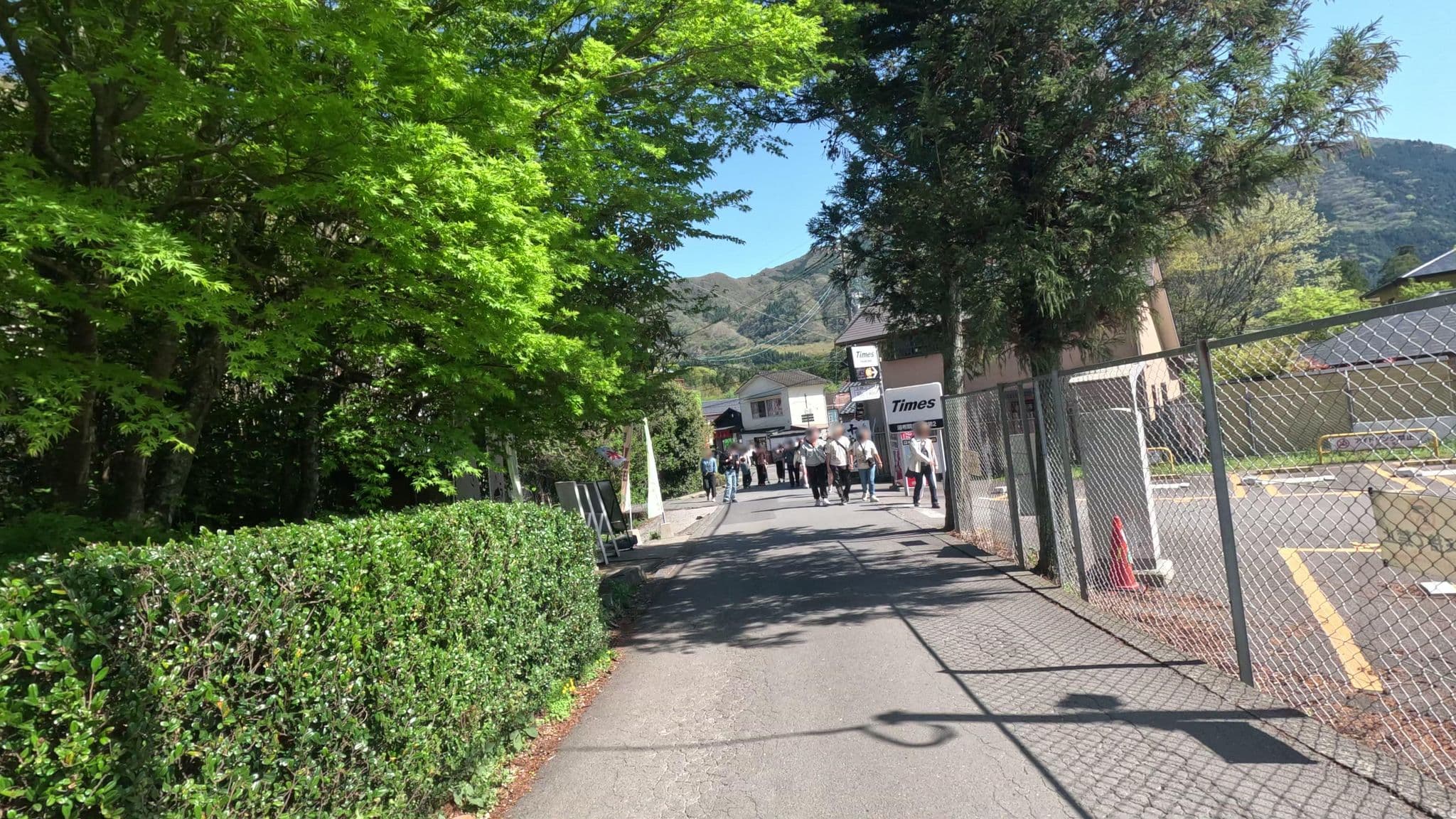Street view near 御宿 ぬるかわ温泉, Yufu — © alt9800 (CC BY-SA · Mapillary)