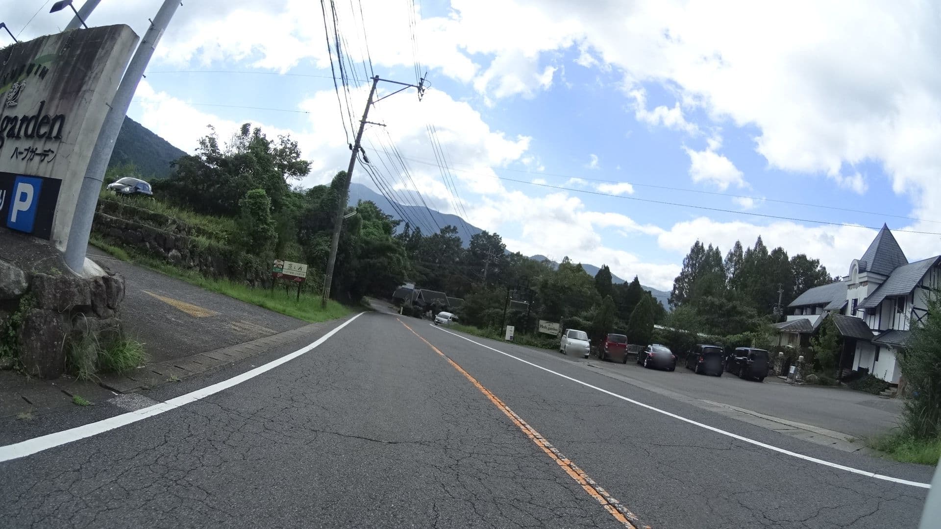 Street view near Enowa Yufuin, Yufu — © yasunari (CC BY-SA · Mapillary)