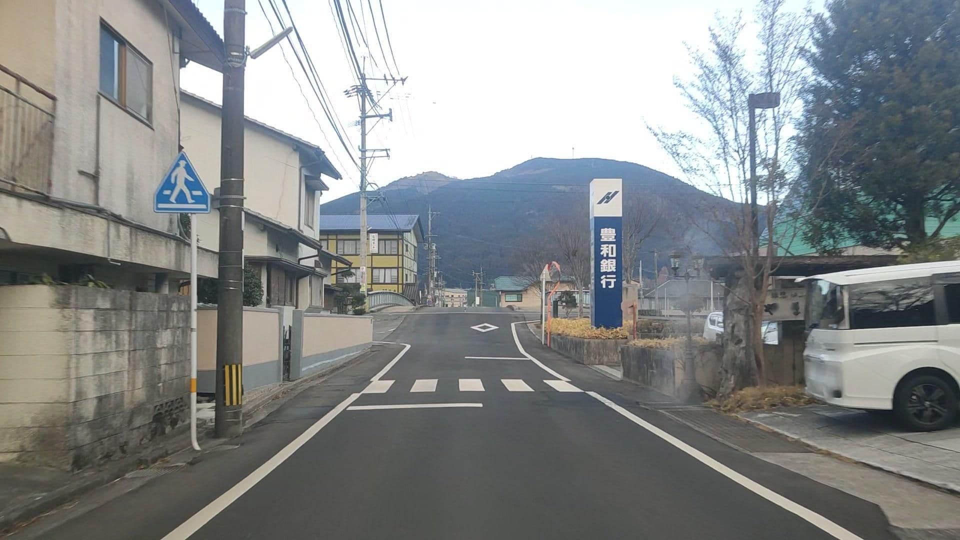 Street view near 旅想 ゆふいん やまだ屋, Yufu — © drivephotograph (CC BY-SA · Mapillary)