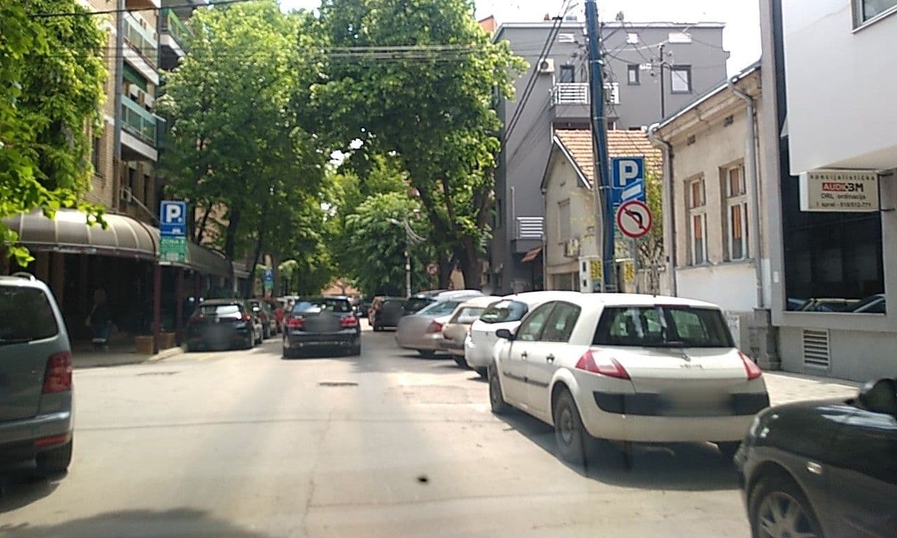 Street view near Calipso Rent Room, Niš — © betelgez (CC BY-SA · Mapillary)