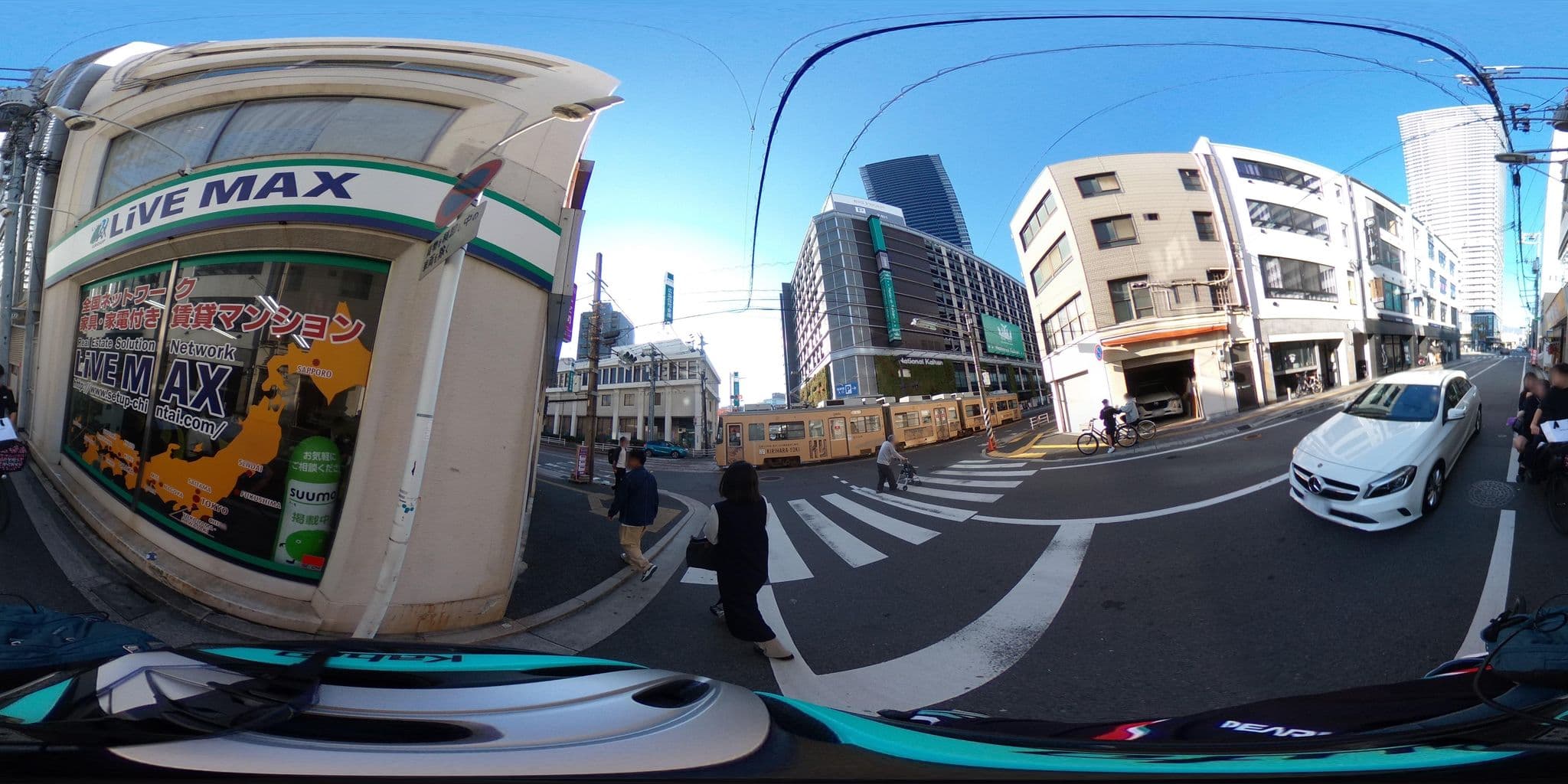 Street view near 相鉄フレッサイン広島駅前, Hiroshima — © nmaruichi (CC BY-SA · Mapillary)