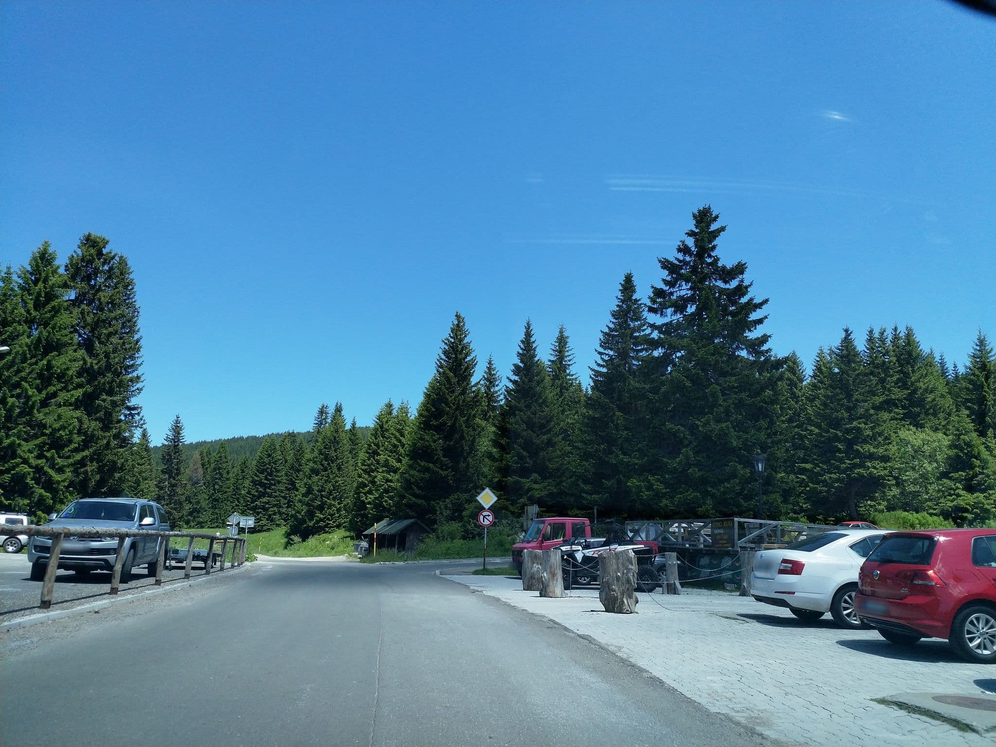 Street view near Vila Nikola, Novi Pazar — © aleksajov (CC BY-SA · Mapillary)