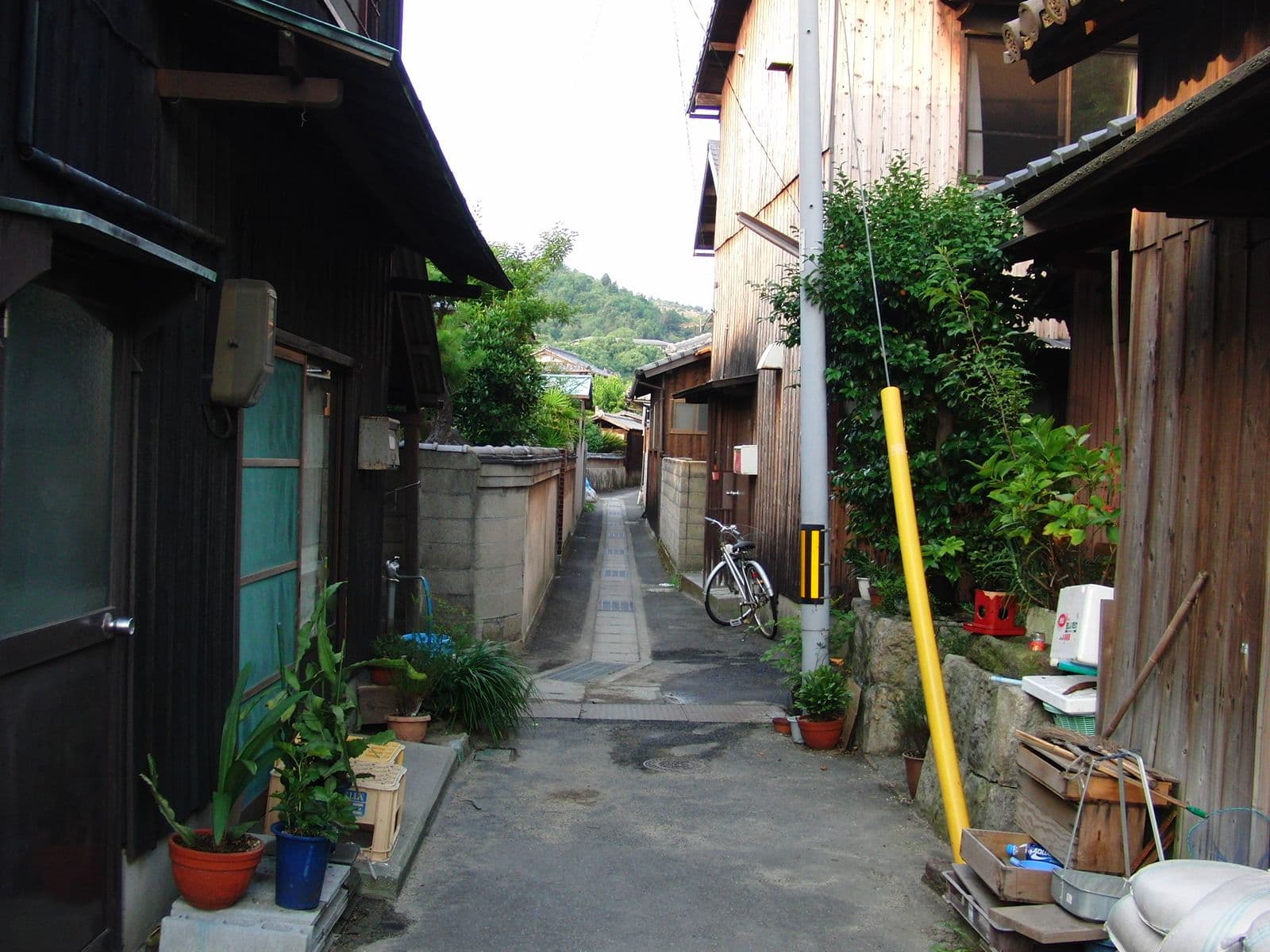 Street view near Hostel Little Plum, Honmura — © mura (CC BY-SA · Mapillary)