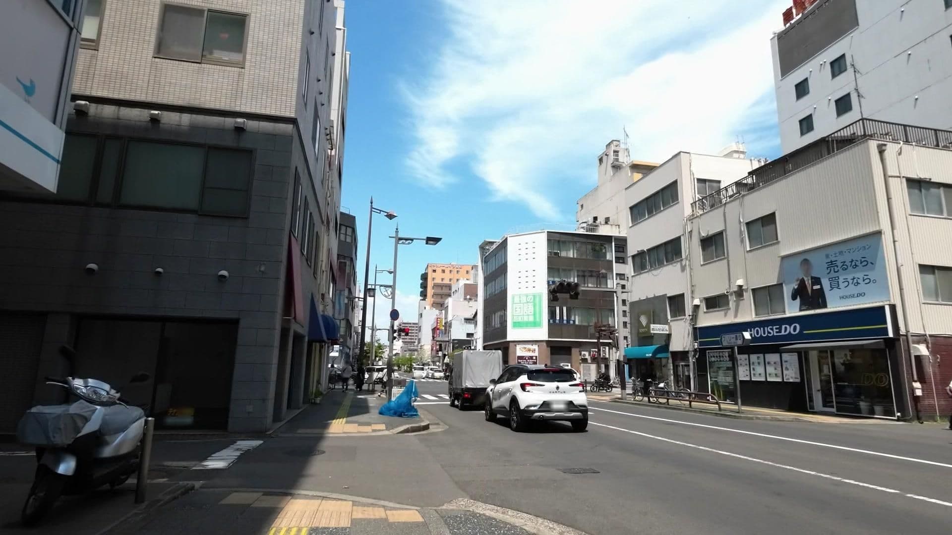 Street view near ホテル高松ヒルズ, Takamatsu — © drivephotograph (CC BY-SA · Mapillary)