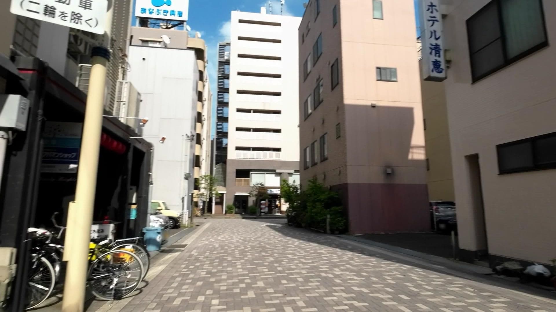 Street view near ビジネスホテル清惠, Takamatsu — © drivephotograph (CC BY-SA · Mapillary)