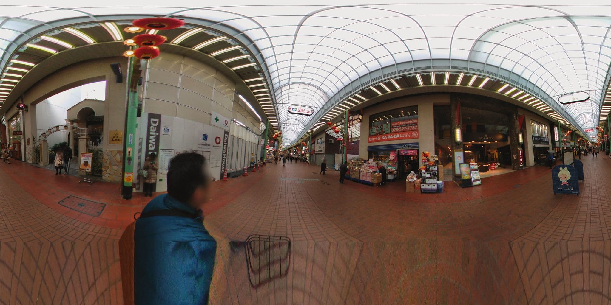 Street view near 神戸プラザホテルウエスト, Kobe — © jmmapiranger (CC BY-SA · Mapillary)