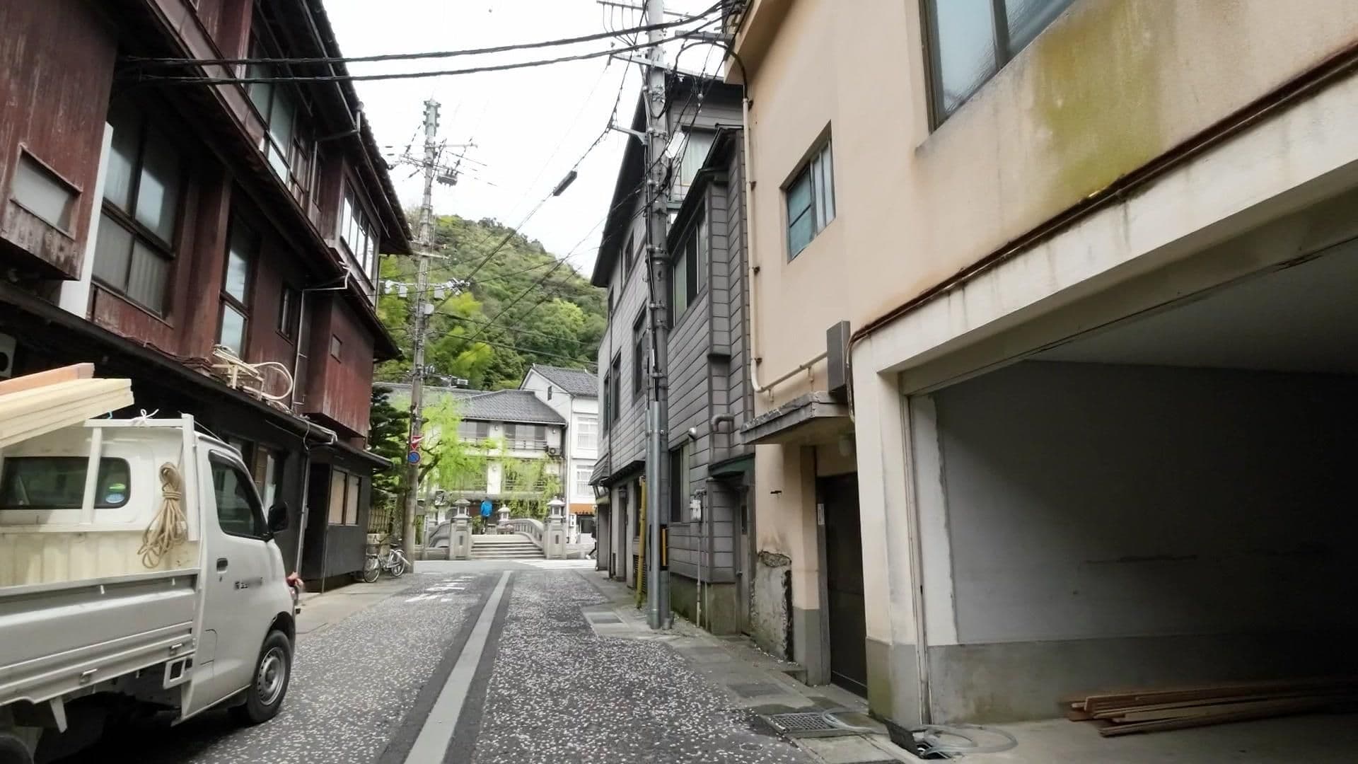 Street view near 城崎温泉 千年の湯 権左衛門, Toyooka — © drivephotograph (CC BY-SA · Mapillary)