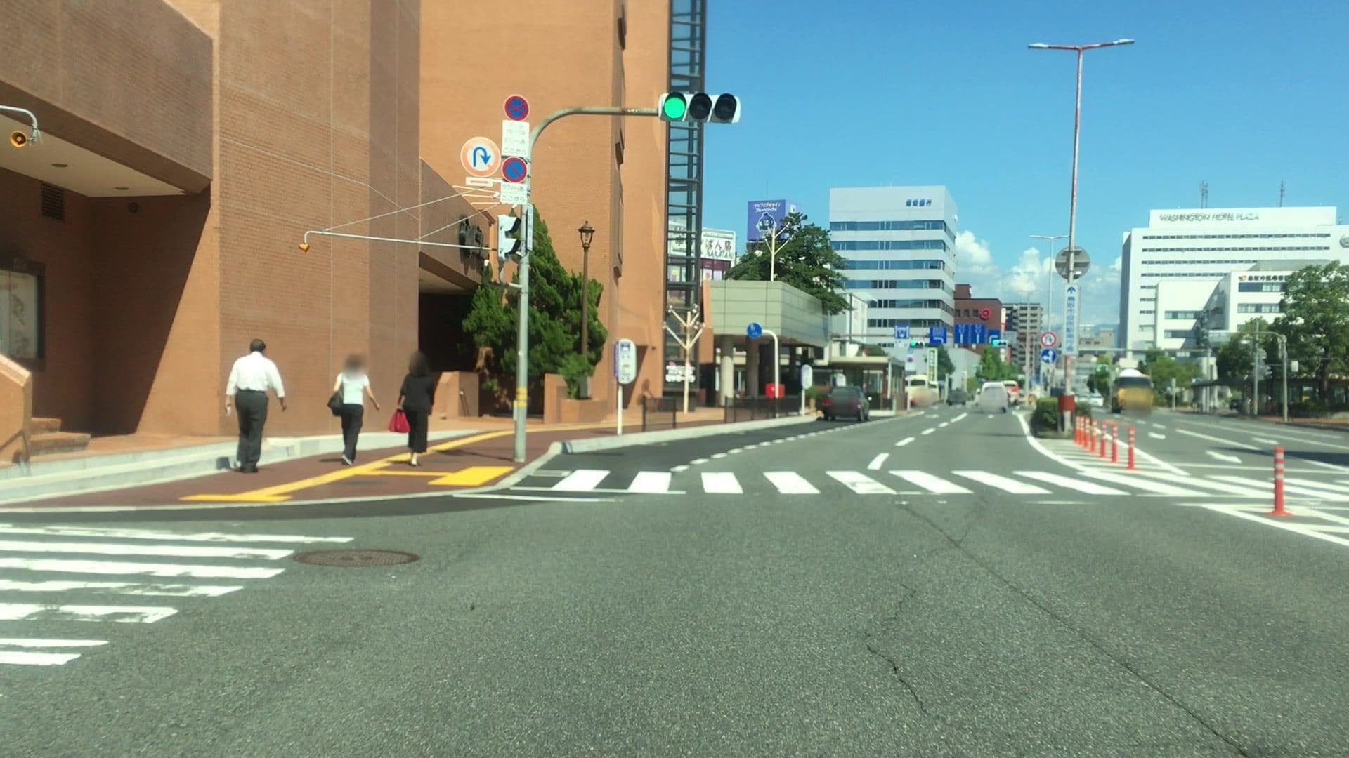 Street view near ホテルニューオータニ鳥取写真室・山内写真舘, Tottori-shi — © lvl5 (CC BY-SA · Mapillary)