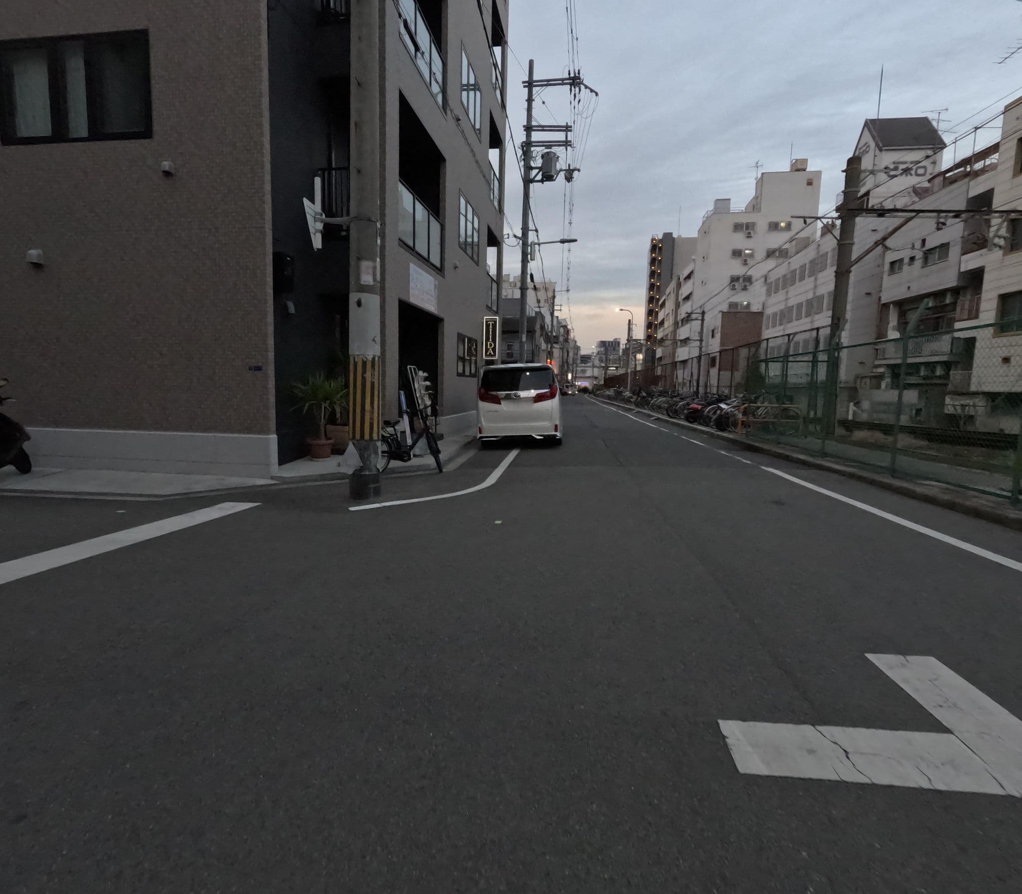 Street view near BESTIE by DOYANEN, Tsumori — © okadatsuneo (CC BY-SA · Mapillary)