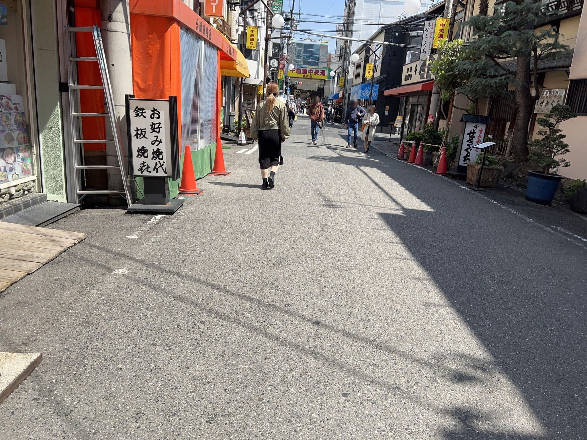 Street view near Kamon Hotel Namba, Ajiharacho — © Satsuka_Osaka (CC BY-SA · Mapillary)