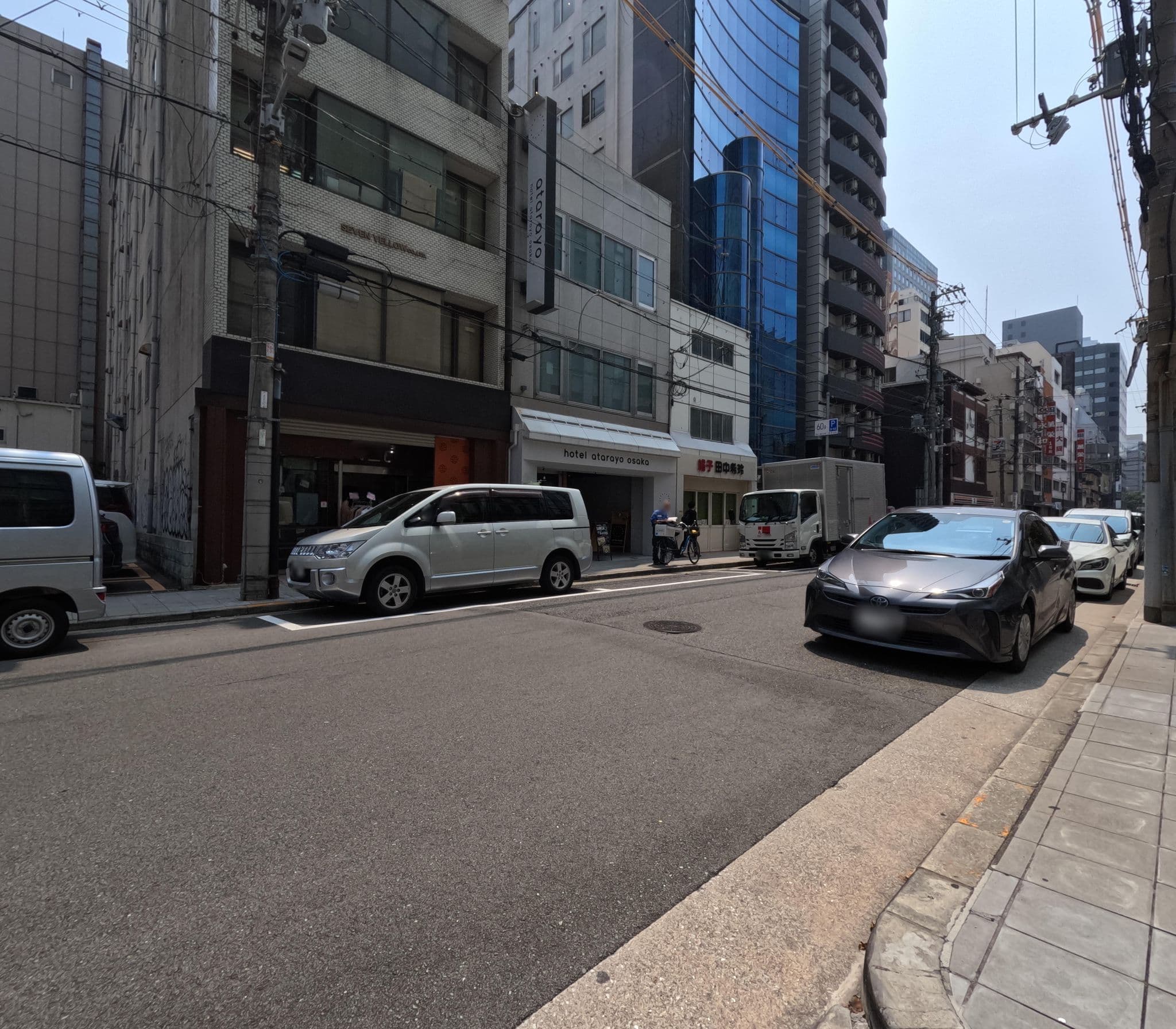 Street view near Hotel Atarayo Osaka, Osaka — © okadatsuneo (CC BY-SA · Mapillary)