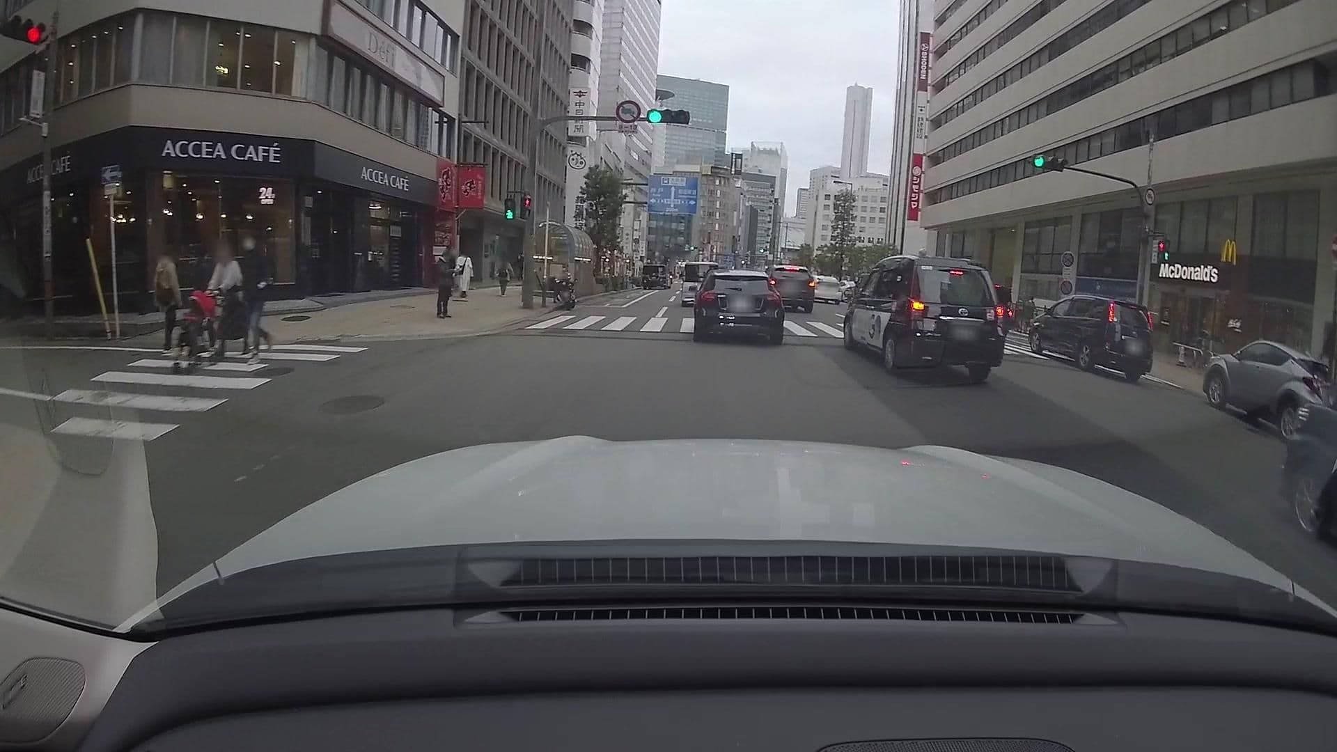 Street view near 堂島ホテル (Dojma Hotel), Osaka — © osapon (CC BY-SA · Mapillary)