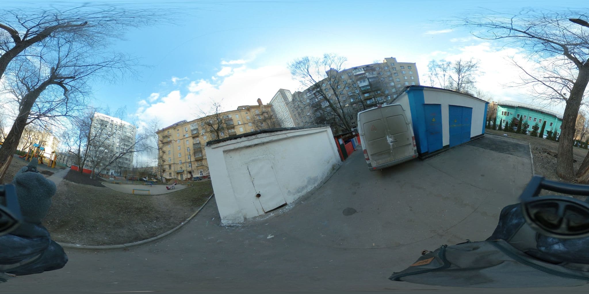 Street view near Romani, Izmaylovo — © trolleway (CC BY-SA · Mapillary)