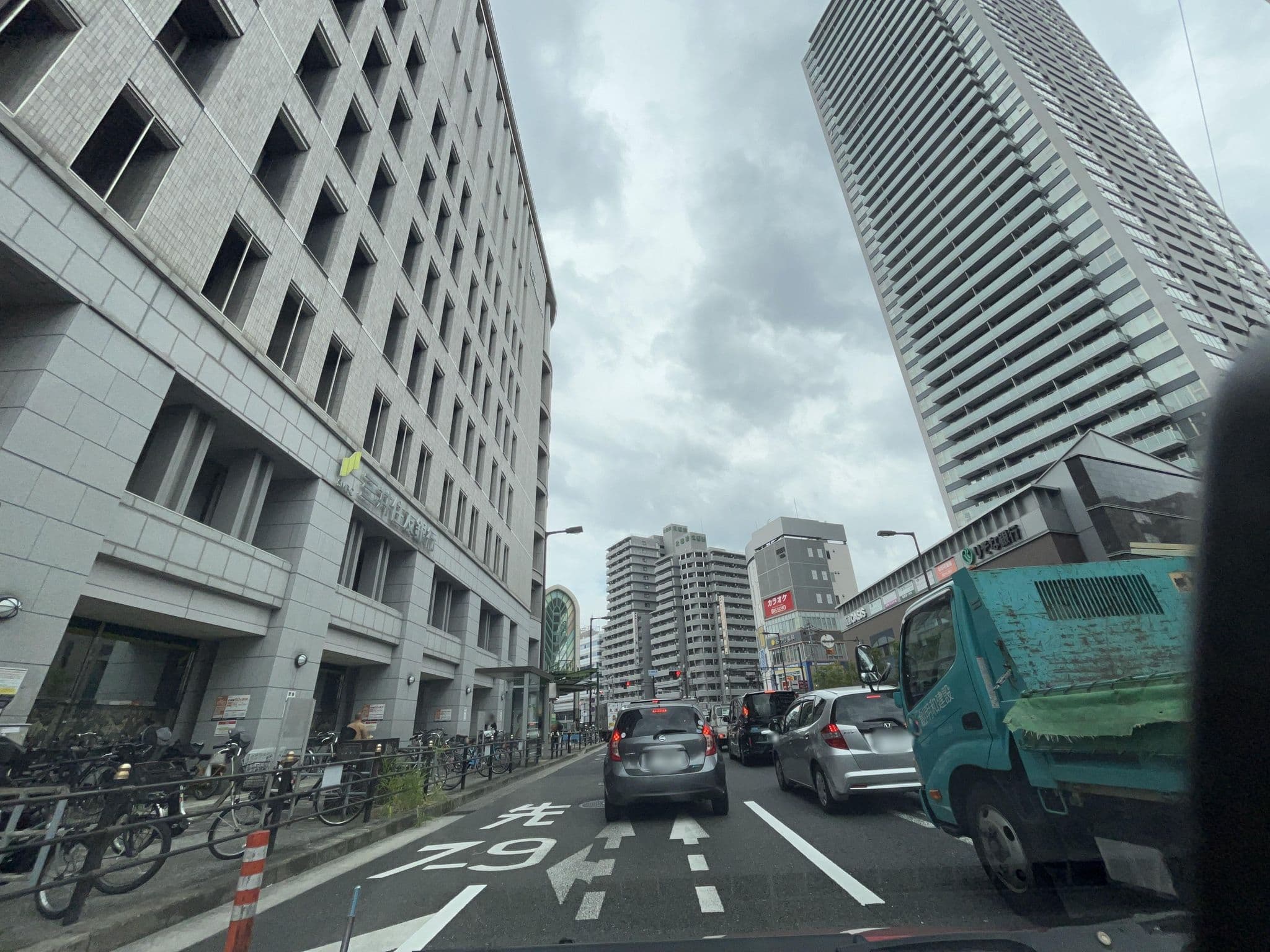 Street view near クロスウェーブ扇町, Umeda — © bigbombers (CC BY-SA · Mapillary)