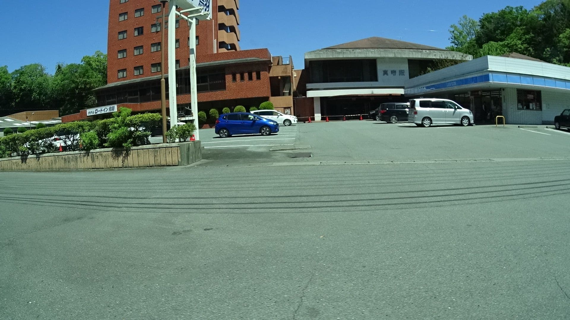 Street view near ロードイン鳥羽, Toba — © mura (CC BY-SA · Mapillary)