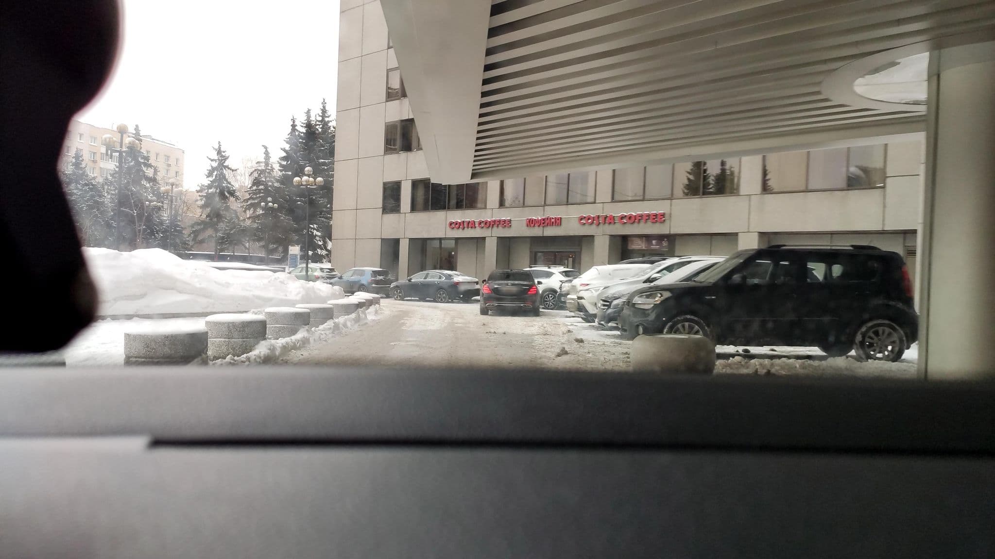 Street view near Международная-II, Presnenskiy — © phoneuploader (CC BY-SA · Mapillary)