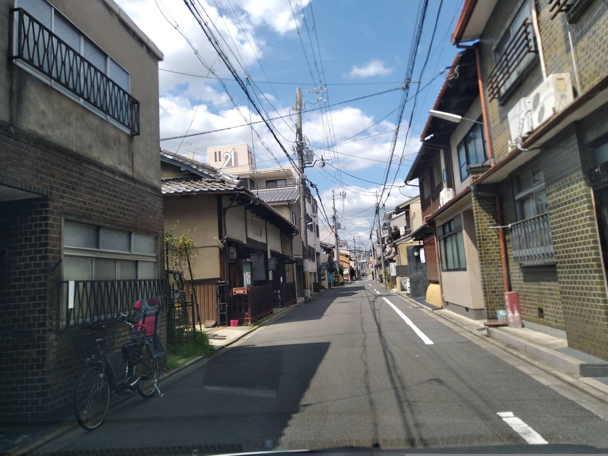 Street view near MeetUs Waraku Machiya Guesthouse, Kyoto — © yasunari (CC BY-SA · Mapillary)