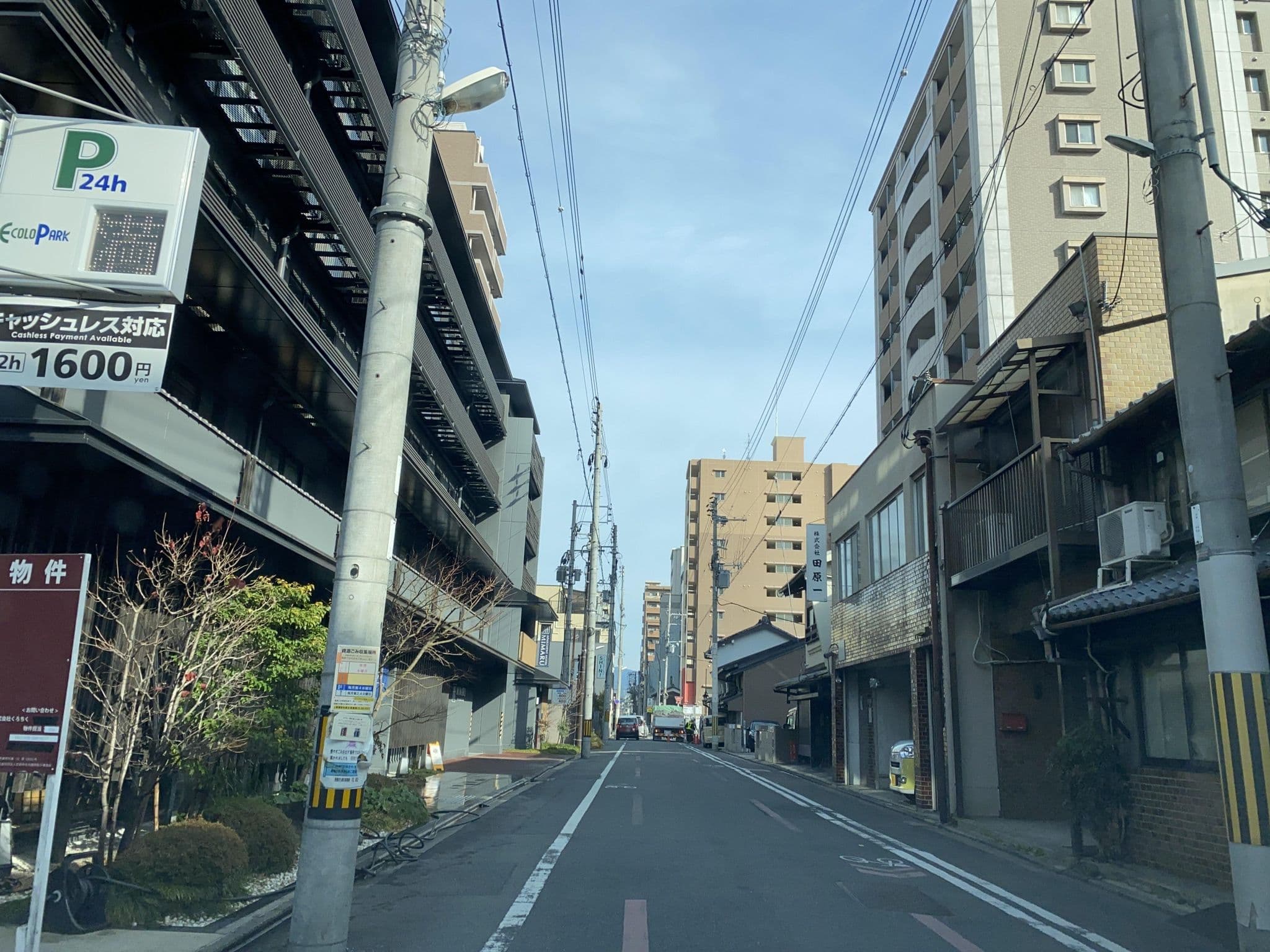Street view near Mimaru Kyoto Sinmachi Sanjo, Kyoto — © irvinfly (CC BY-SA · Mapillary)