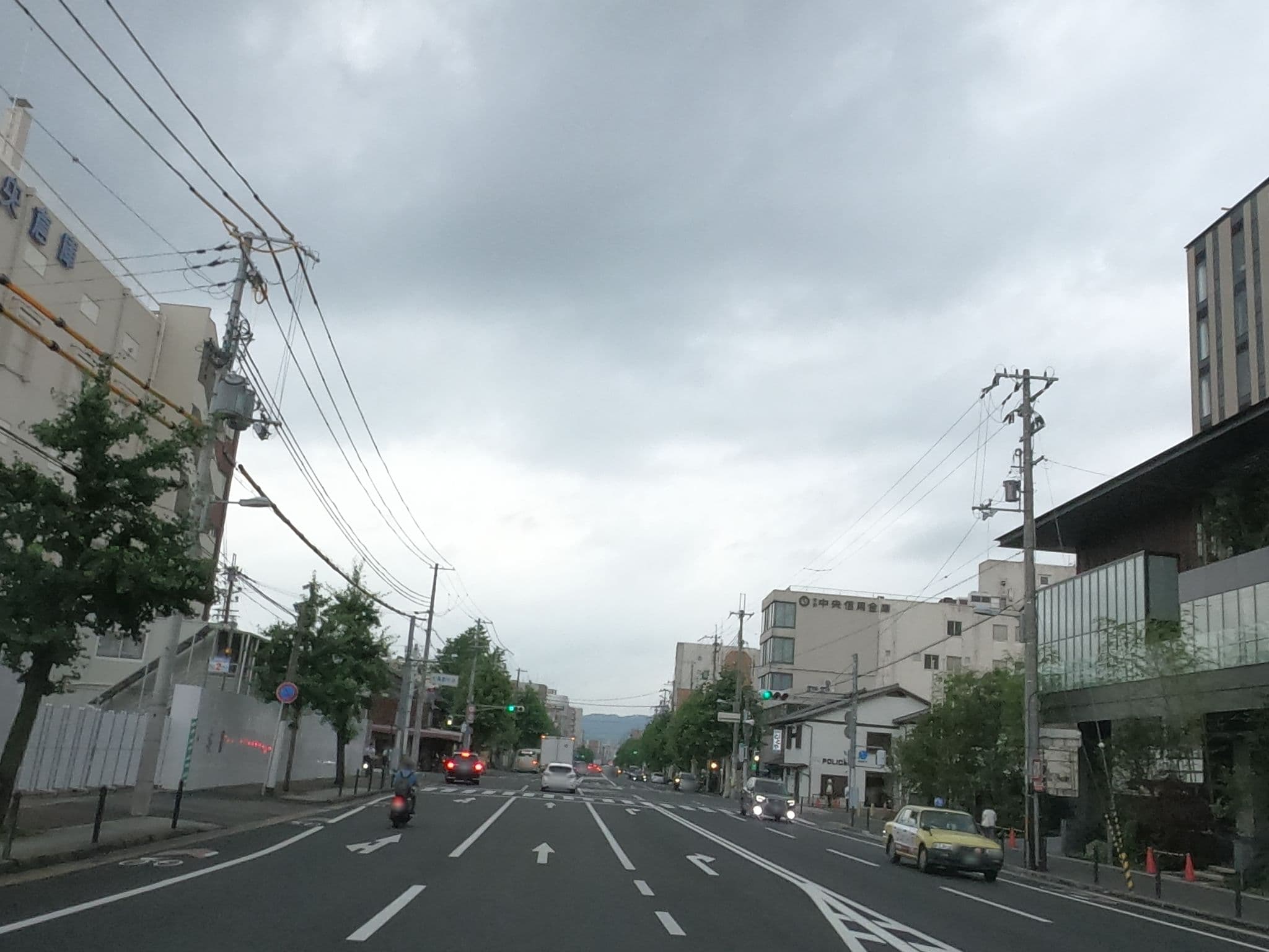 Street view near ホテルエミオン京都 スカイテラス, Kyoto — © rsnaru (CC BY-SA · Mapillary)