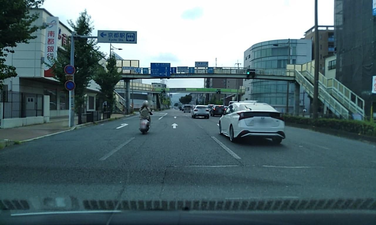 Street view near 春秋 京都駅西, Kyoto — © yasunari (CC BY-SA · Mapillary)