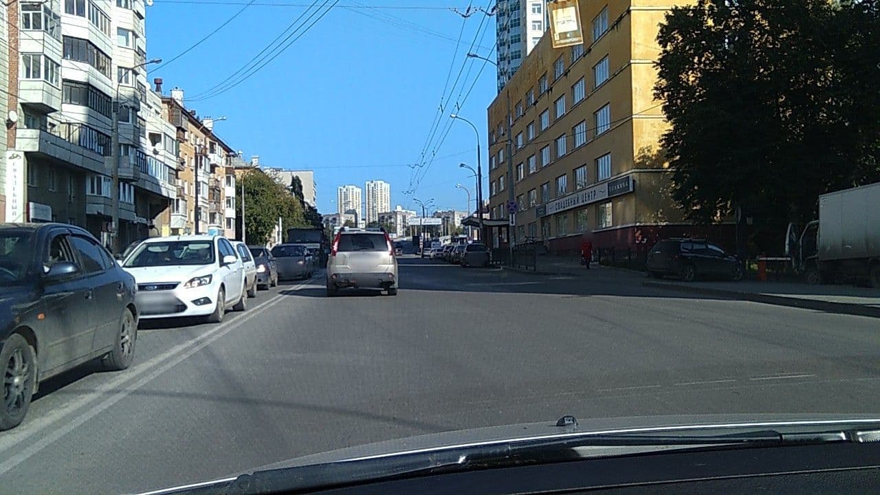 Street view near Eightrays, Yekaterinburg — © rodionoff (CC BY-SA · Mapillary)