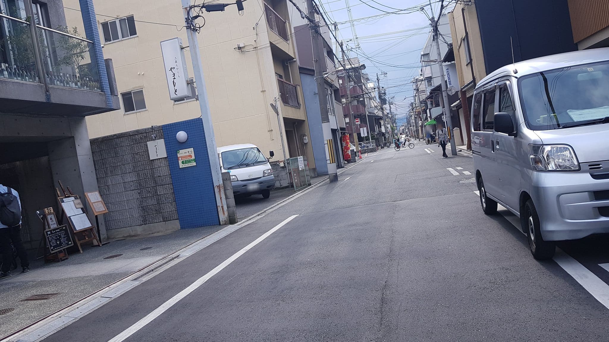 Street view near トモヤレジデンスホテル, Kyoto — © studio2019 (CC BY-SA · Mapillary)