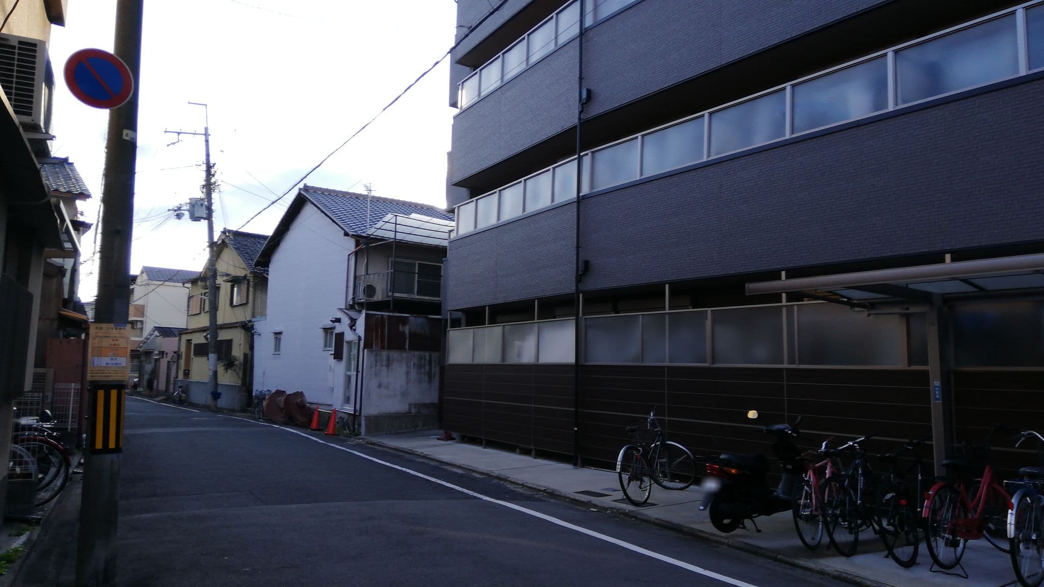 Street view near 釈迦の楽園, Kamigyō-ku — © yamaguti (CC BY-SA · Mapillary)